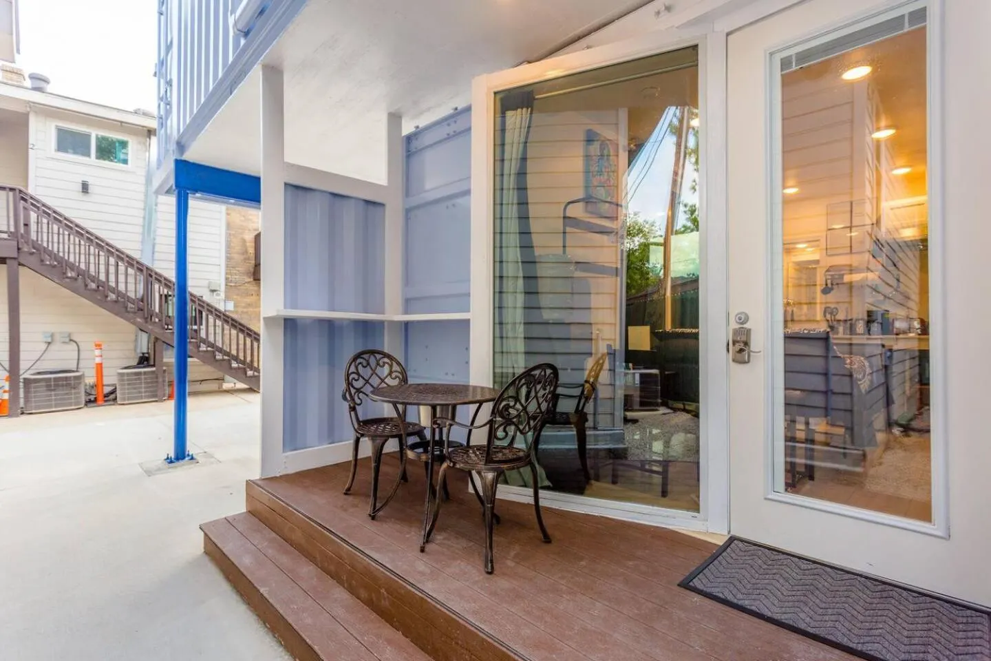 East Downtown Mico-luxe Container living pod #8