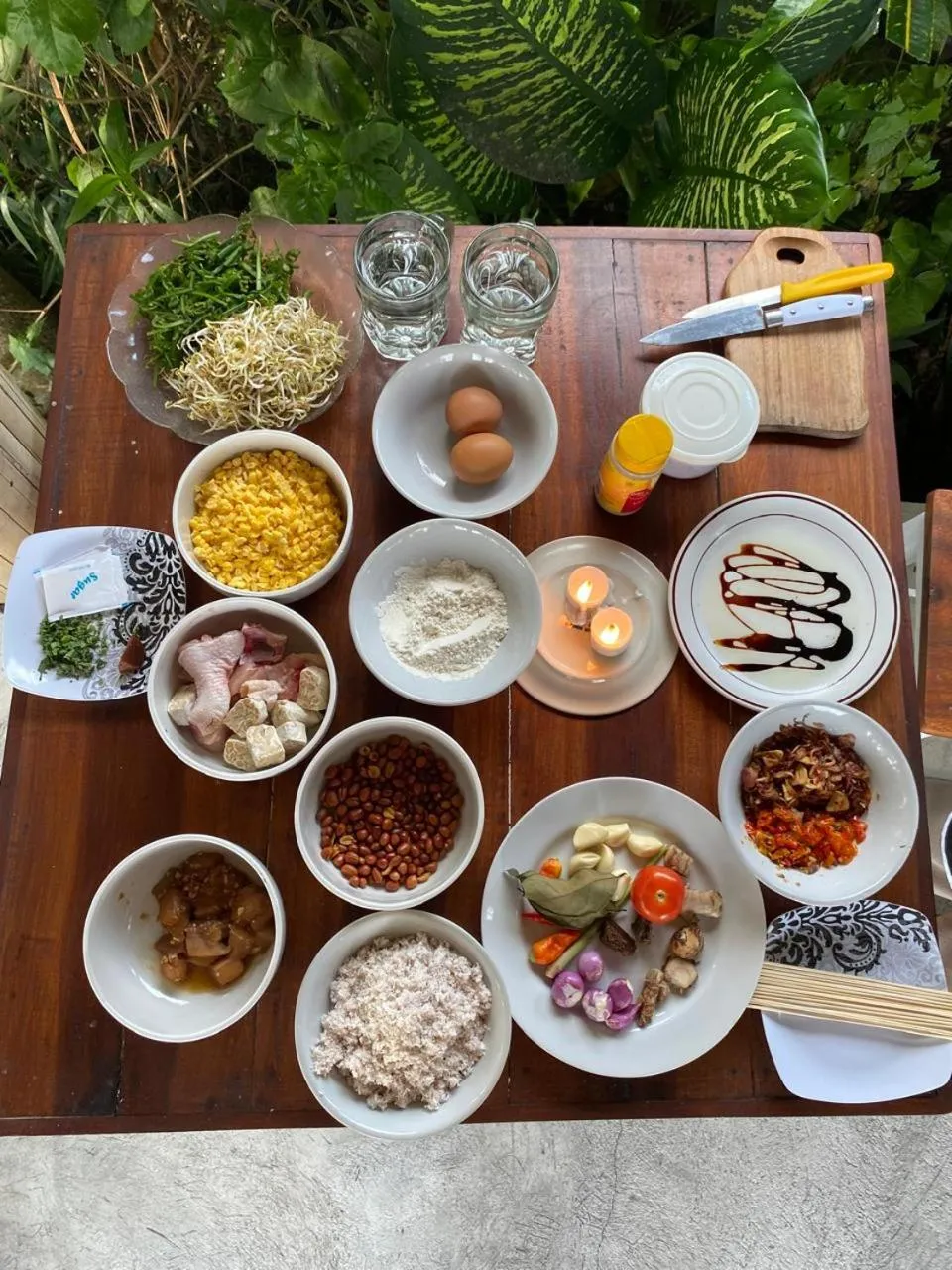 Restaurant/places to eat in Dukuh Village Villas & Art