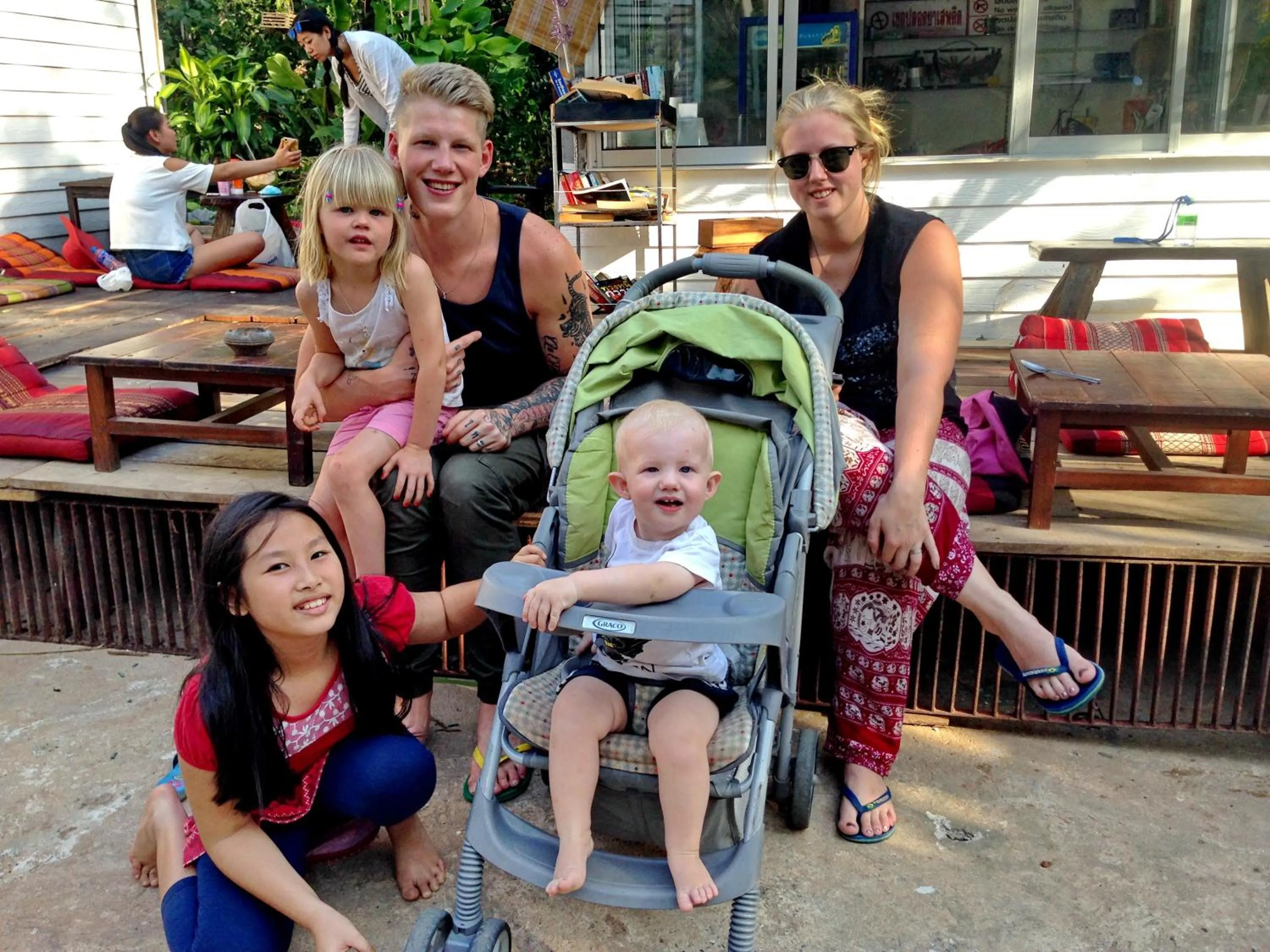 Family in Tuk Tuk Guesthouse