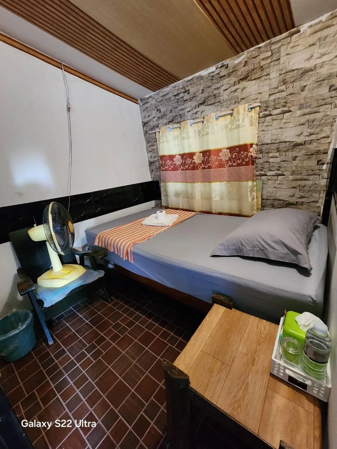 Bed in Tuk Tuk Guesthouse