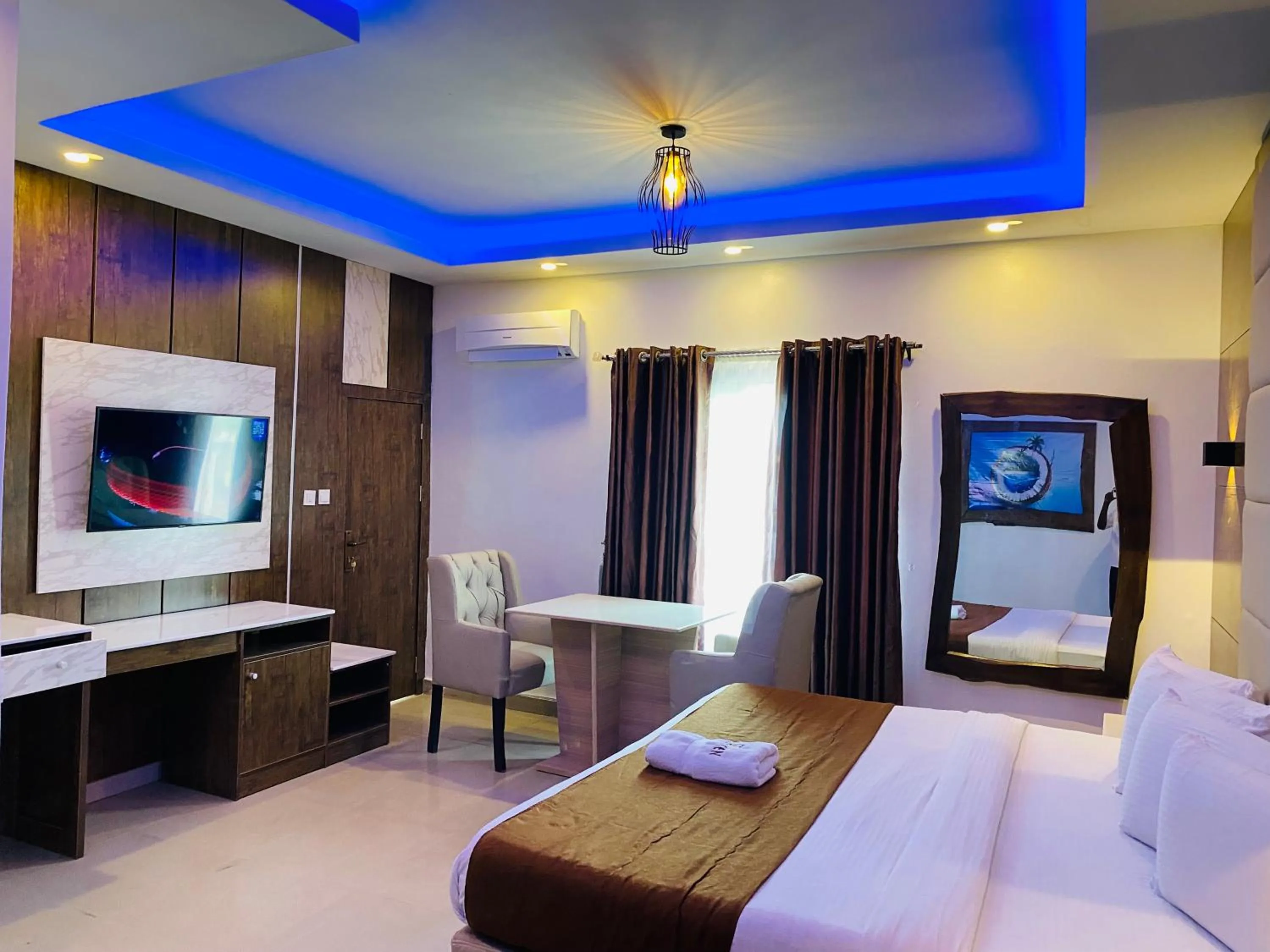 Bed in Presken Hotel @Oniru