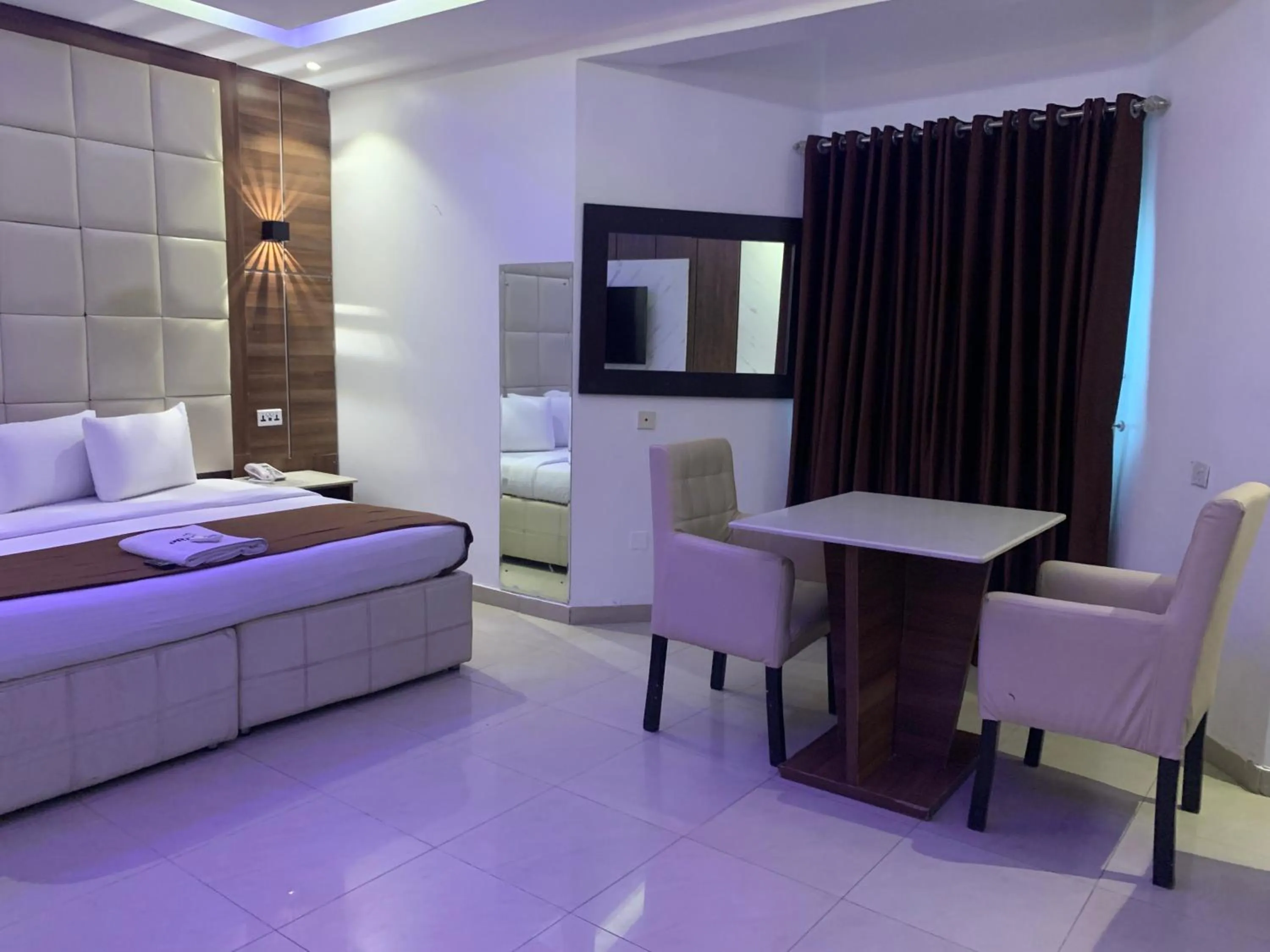 Bed in Presken Hotel @Oniru