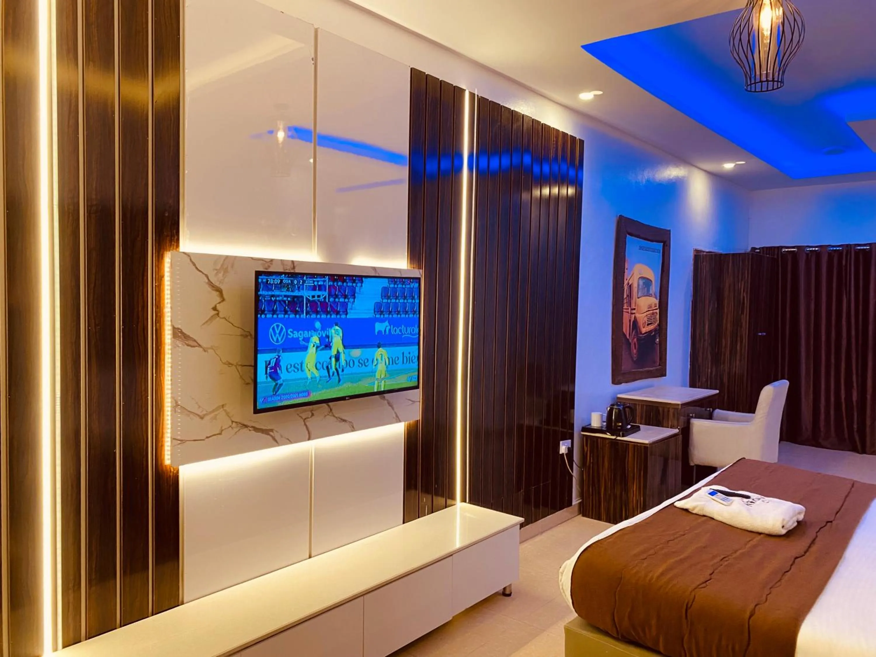 Bed in Presken Hotel @Oniru