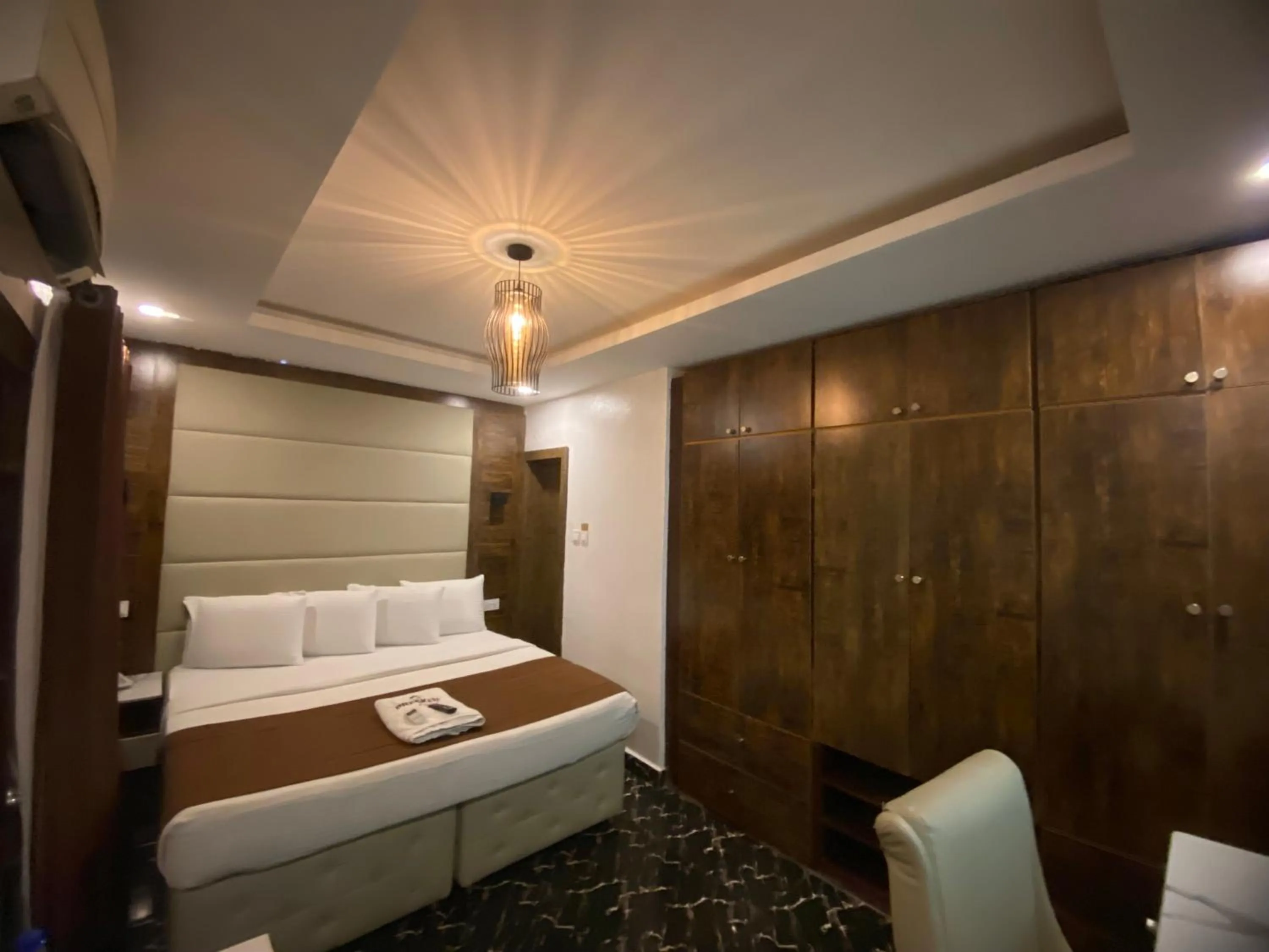 Bed in Presken Hotel @Oniru