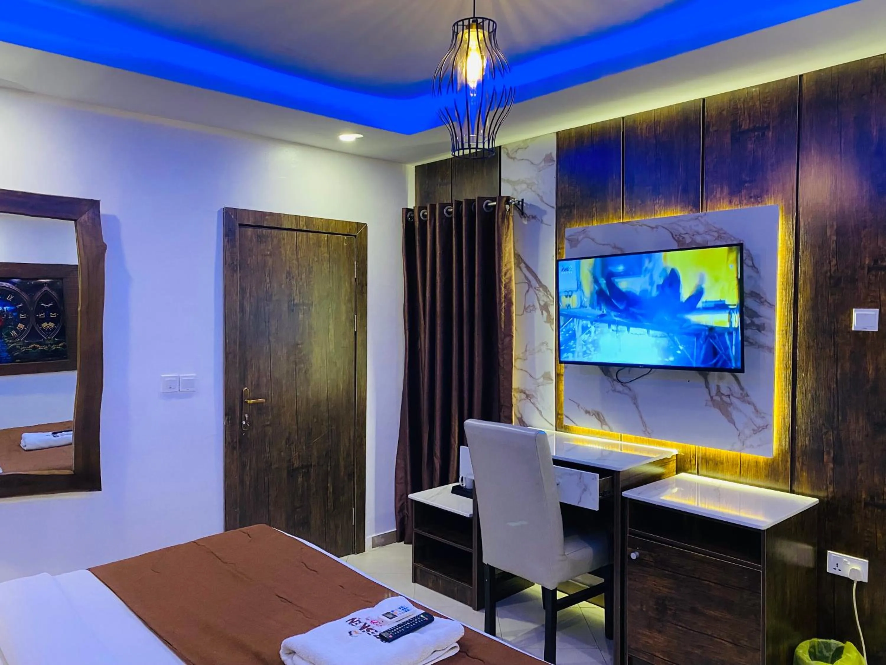 Bed in Presken Hotel @Oniru