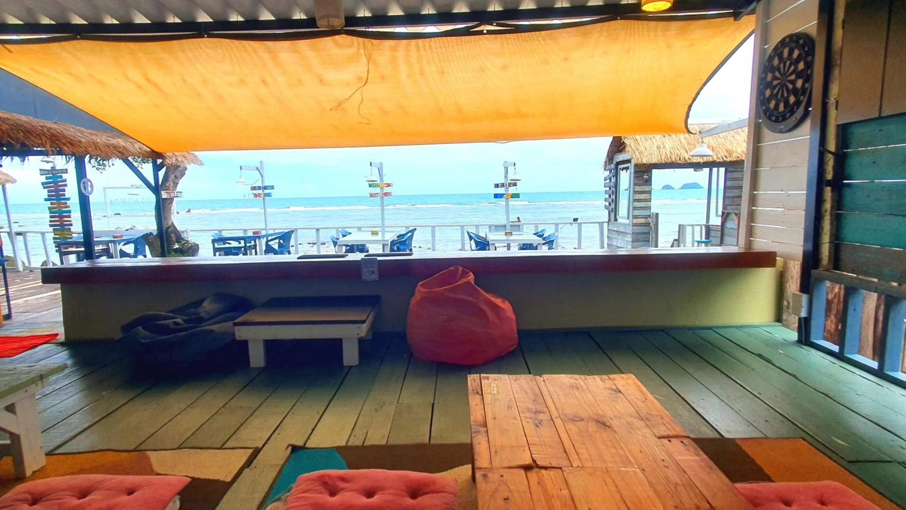 Restaurant/places to eat in Kohchang 7 seaview bungalow