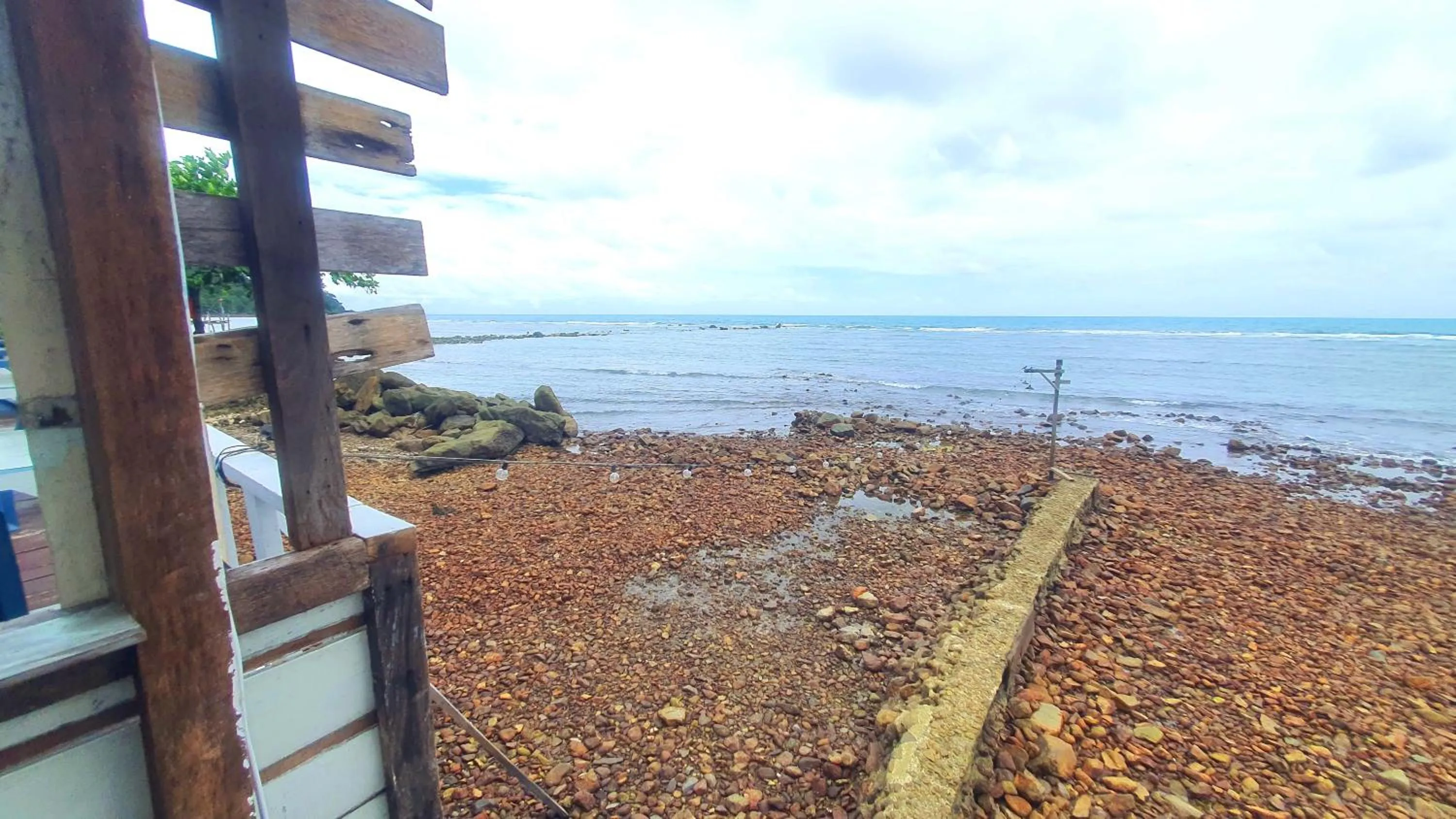 Restaurant/places to eat in Kohchang 7 seaview bungalow