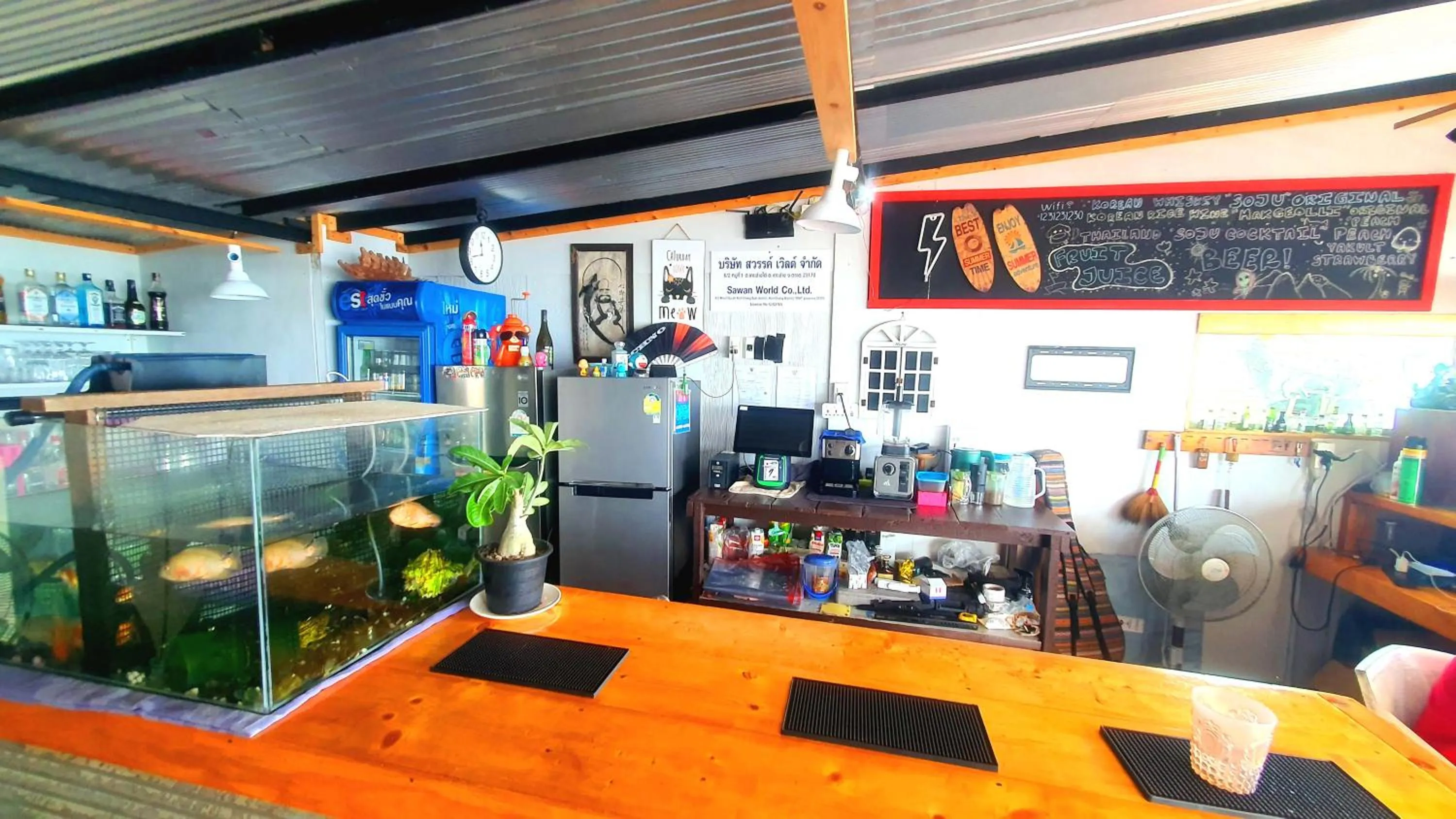 Restaurant/places to eat in Kohchang 7 seaview bungalow