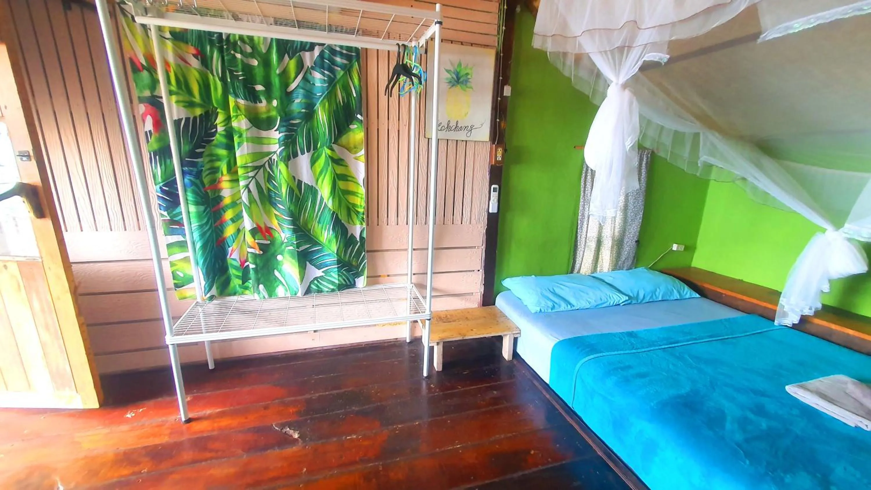 Property building, Bed in Kohchang 7 seaview bungalow