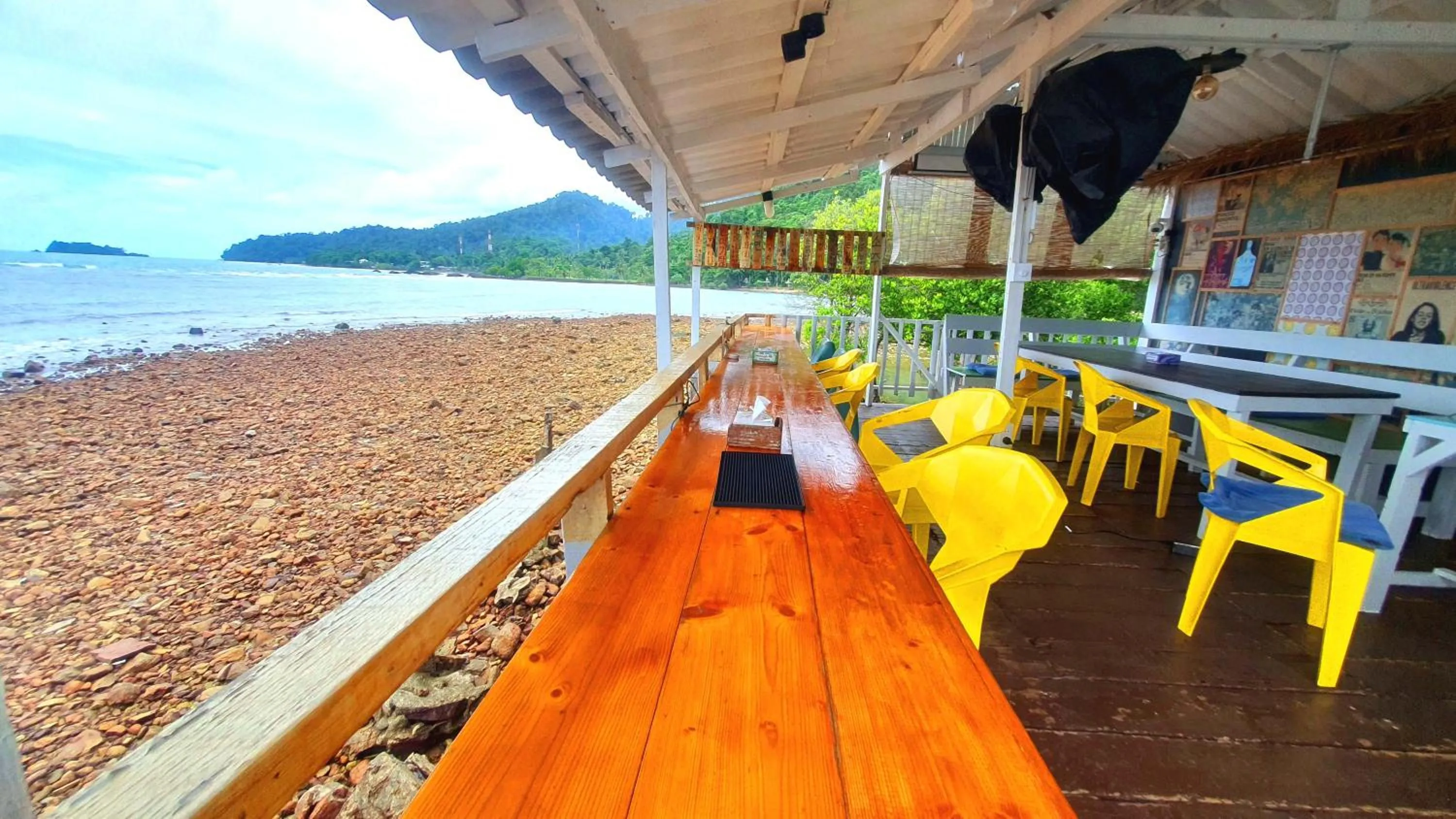 Restaurant/places to eat in Kohchang 7 seaview bungalow