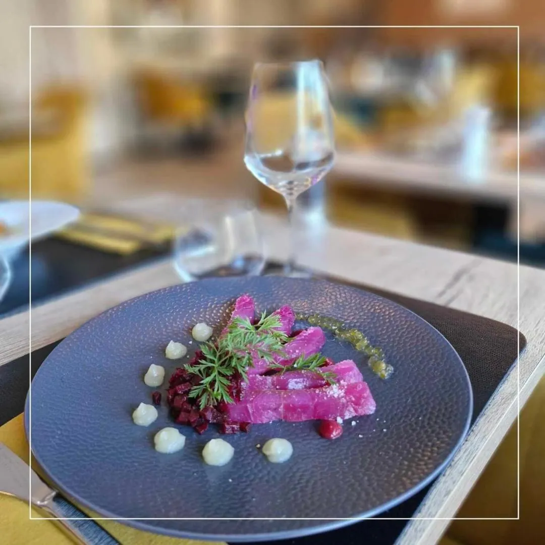 Restaurant/places to eat in Le Regina Hôtel restaurant