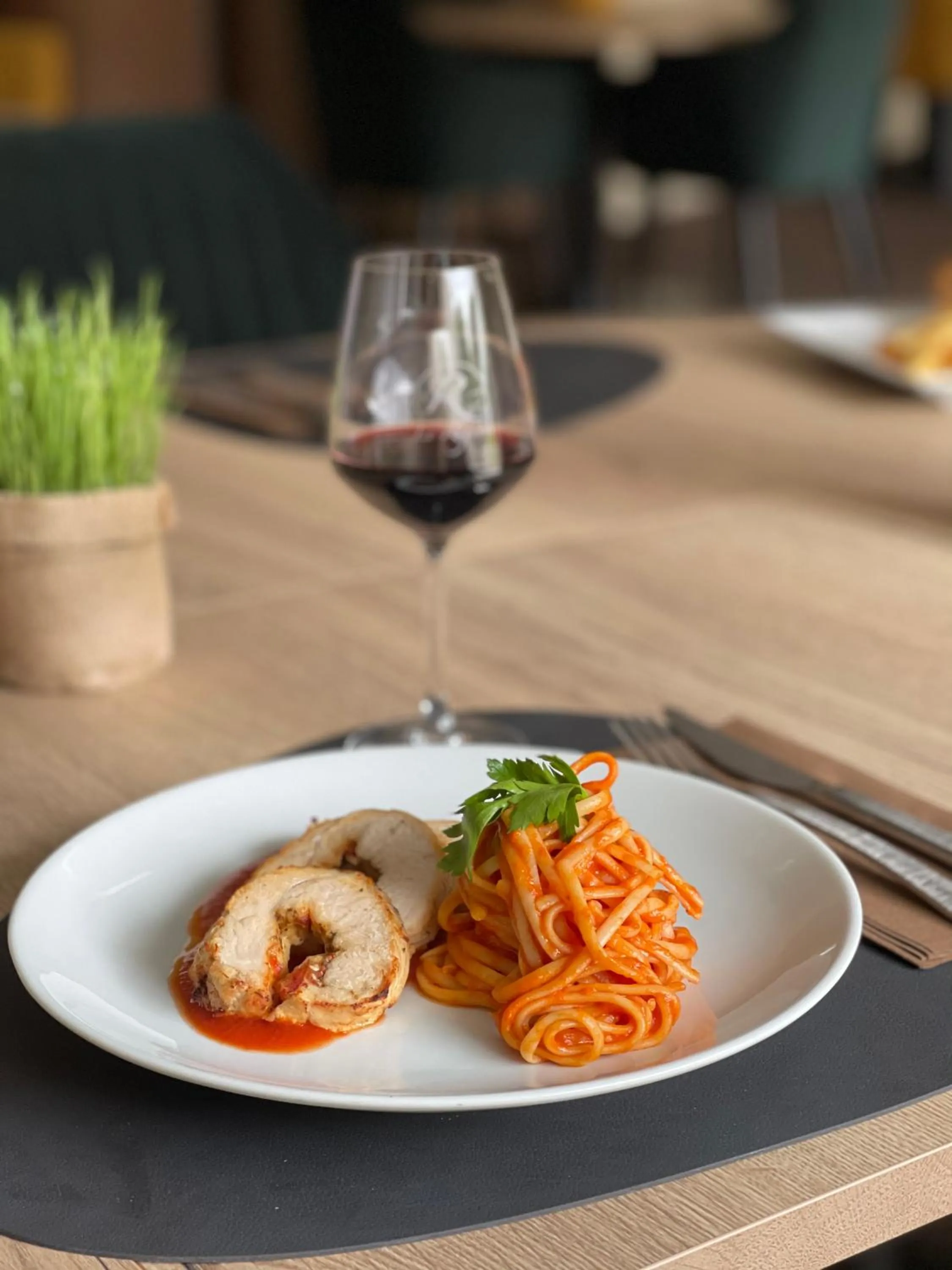 Restaurant/places to eat in Le Regina Hôtel restaurant