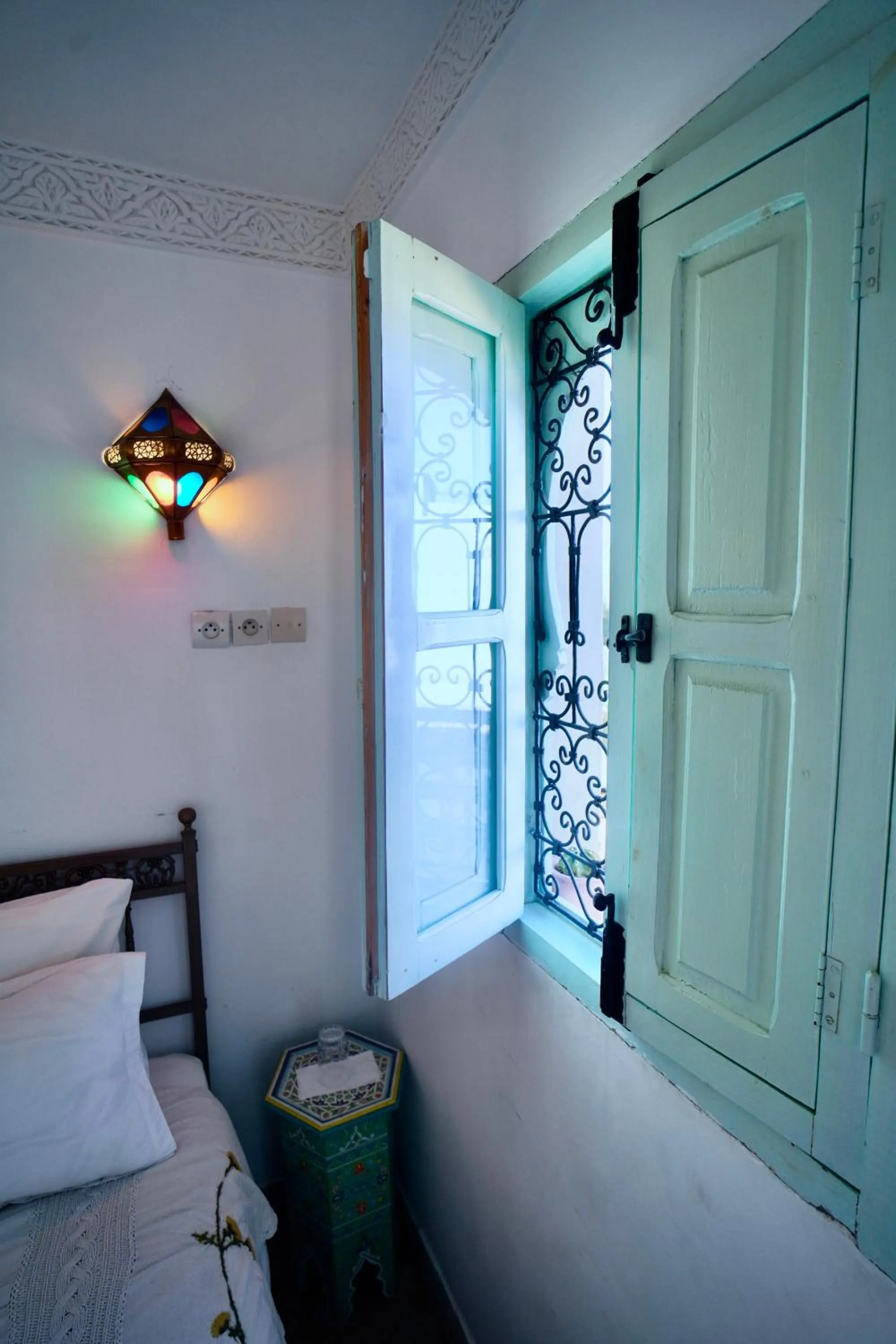 Decorative detail, Bed in Riad Lumière