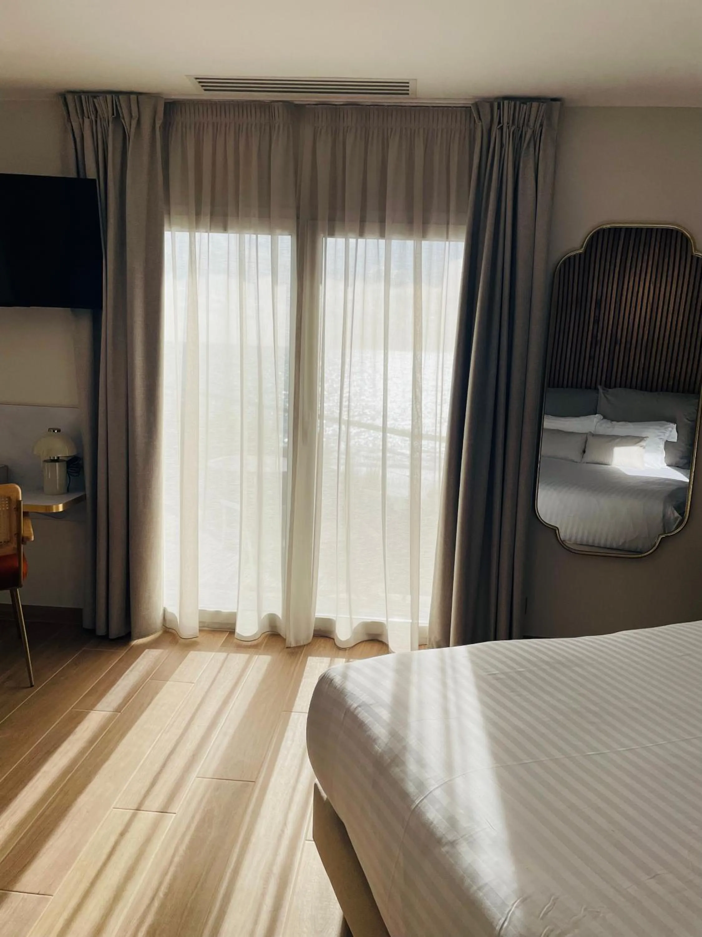 Bedroom, Bed in Les Sables Blancs