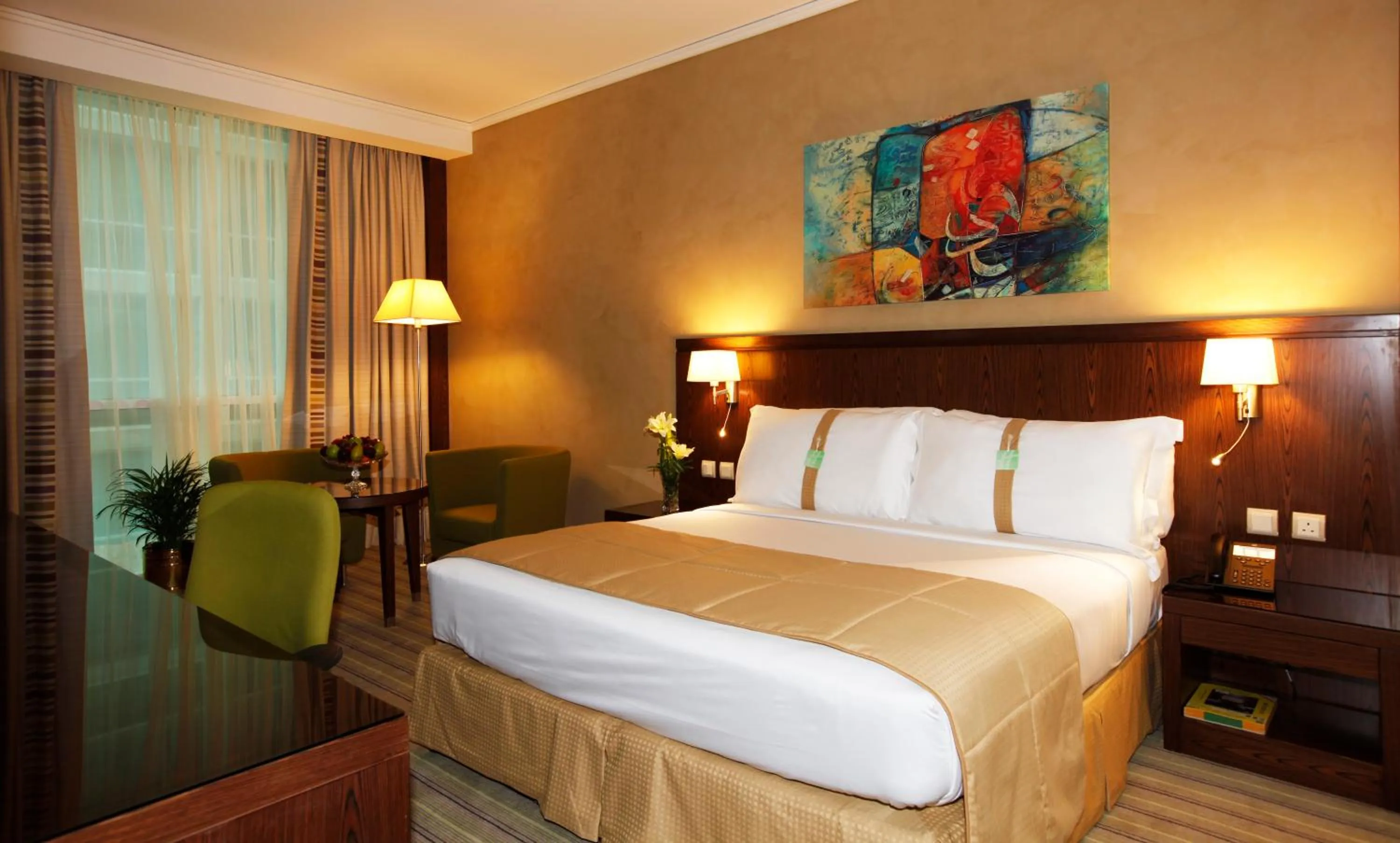 Bedroom, Bed in Holiday Inn Meydan, an IHG Hotel