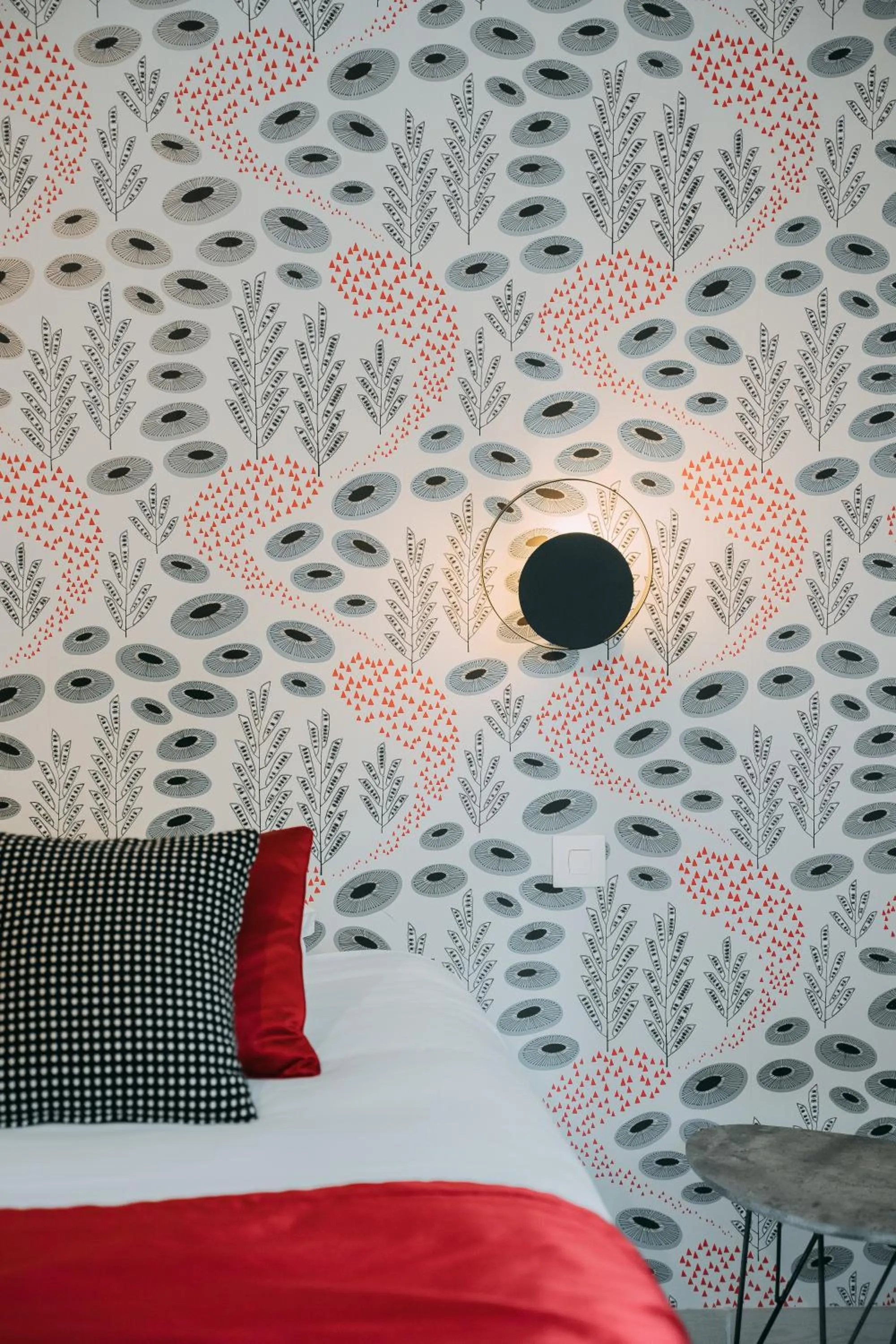 Bed in Hôtel Les Agapanthes-Logis Hôtel