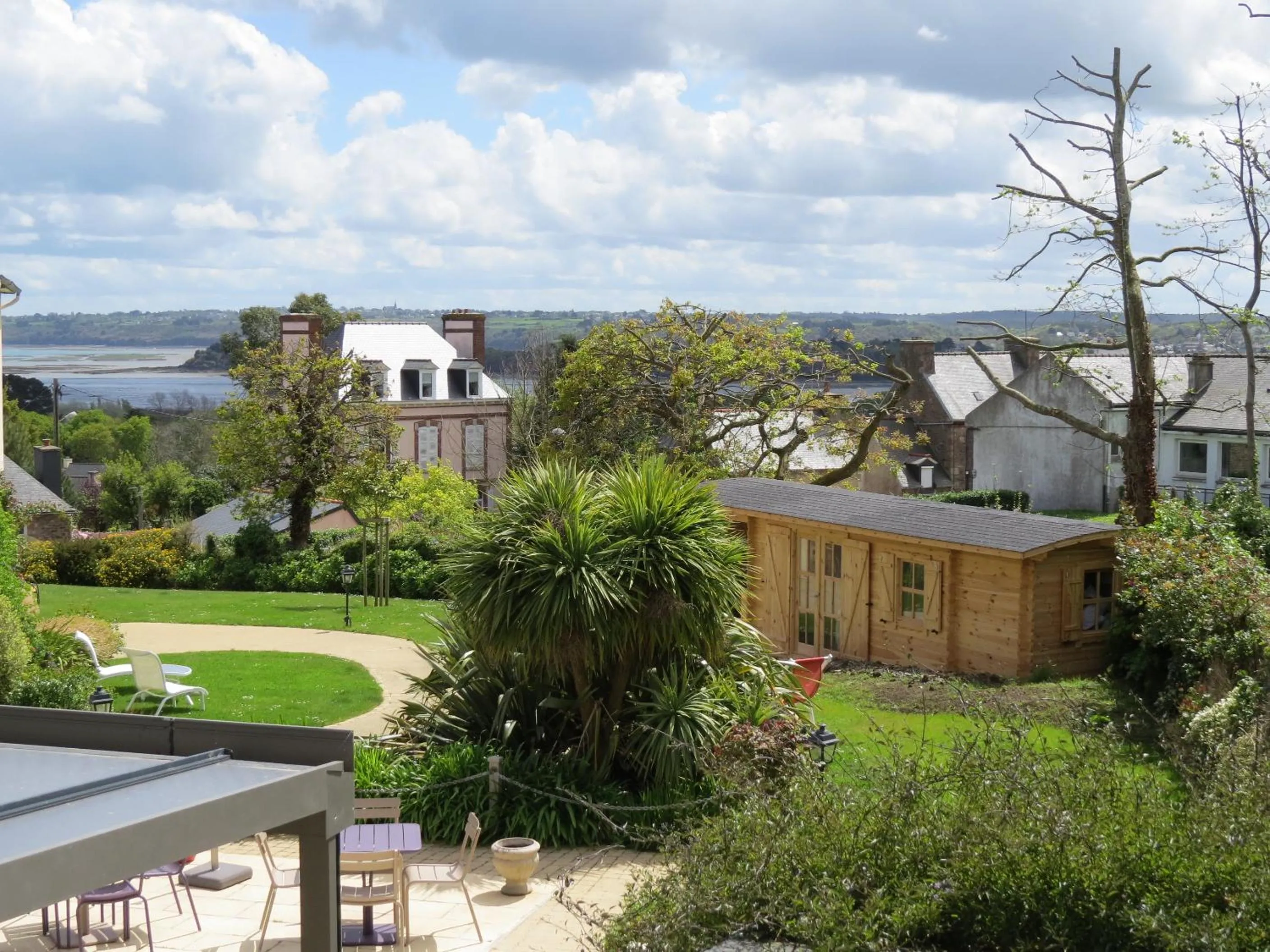 Day in Hôtel Les Agapanthes-Logis Hôtel