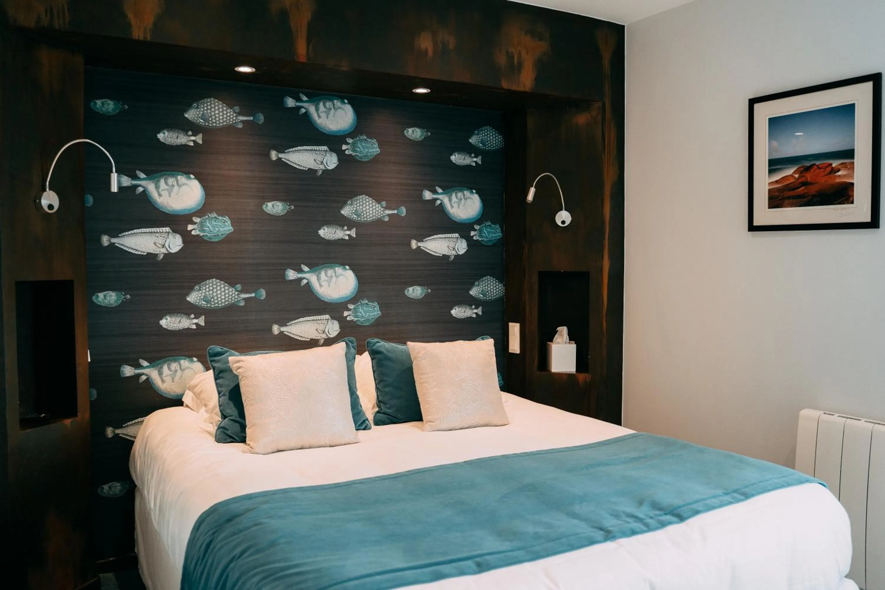 Bed in Hôtel Les Agapanthes-Logis Hôtel