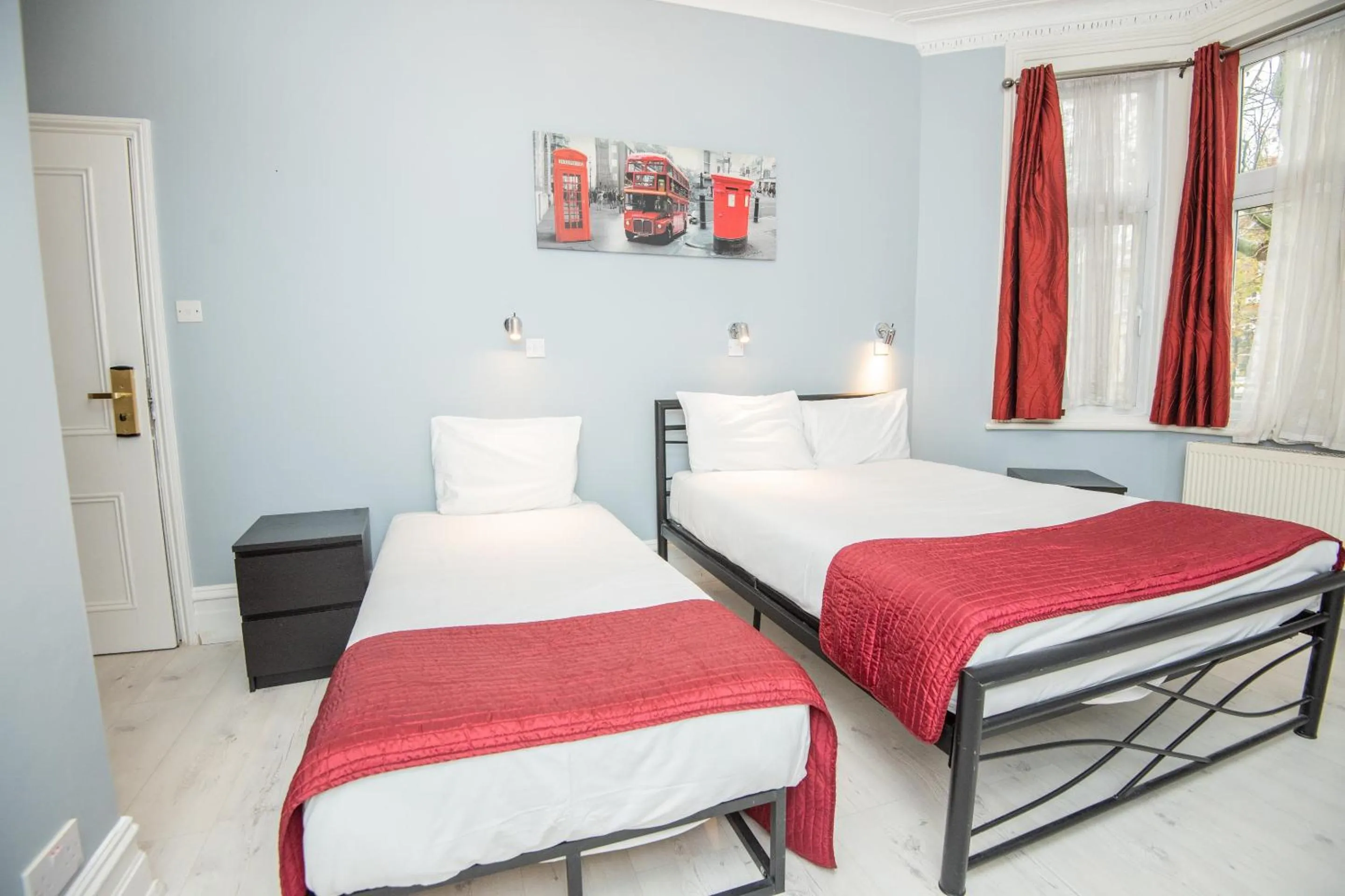 Bedroom in Sino Hotel