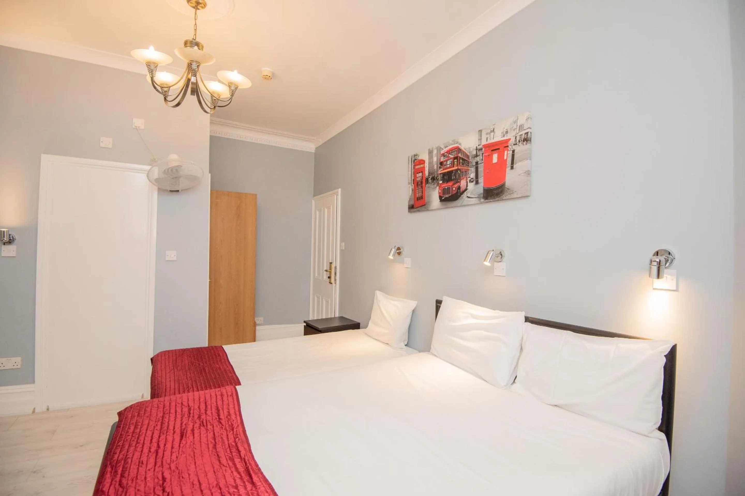 Bedroom in Sino Hotel