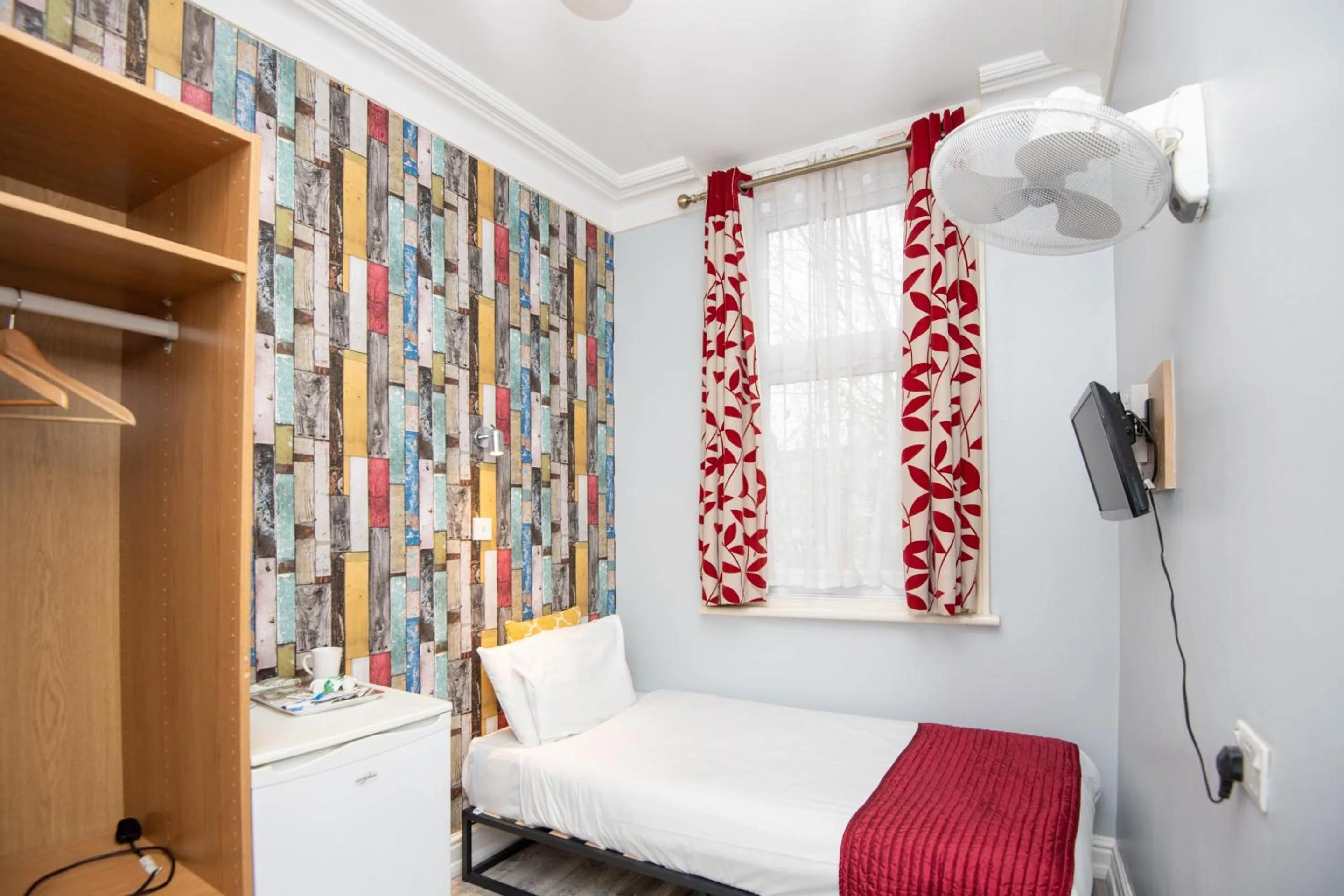 Bedroom in Sino Hotel