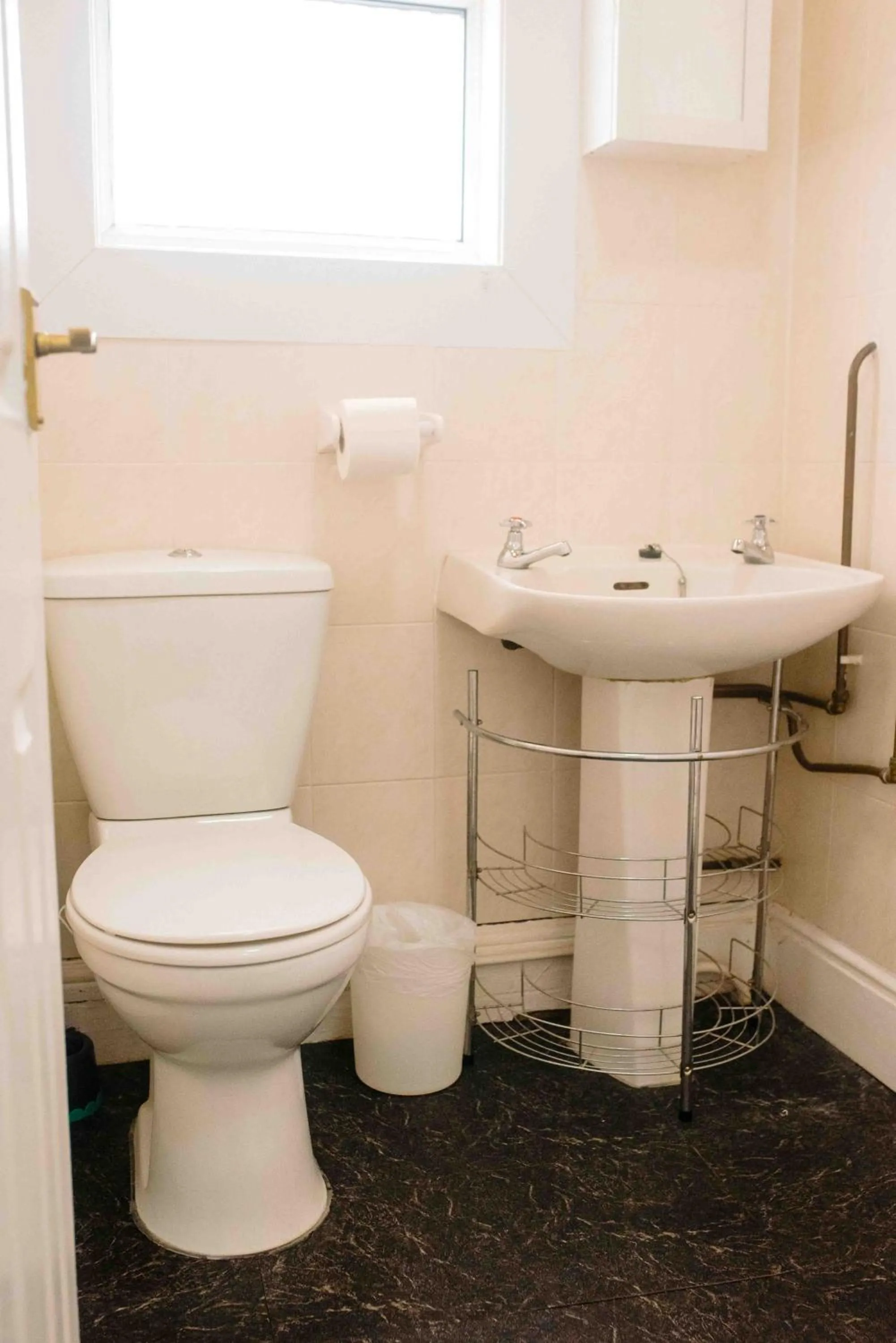 Toilet in THE CHADWICK