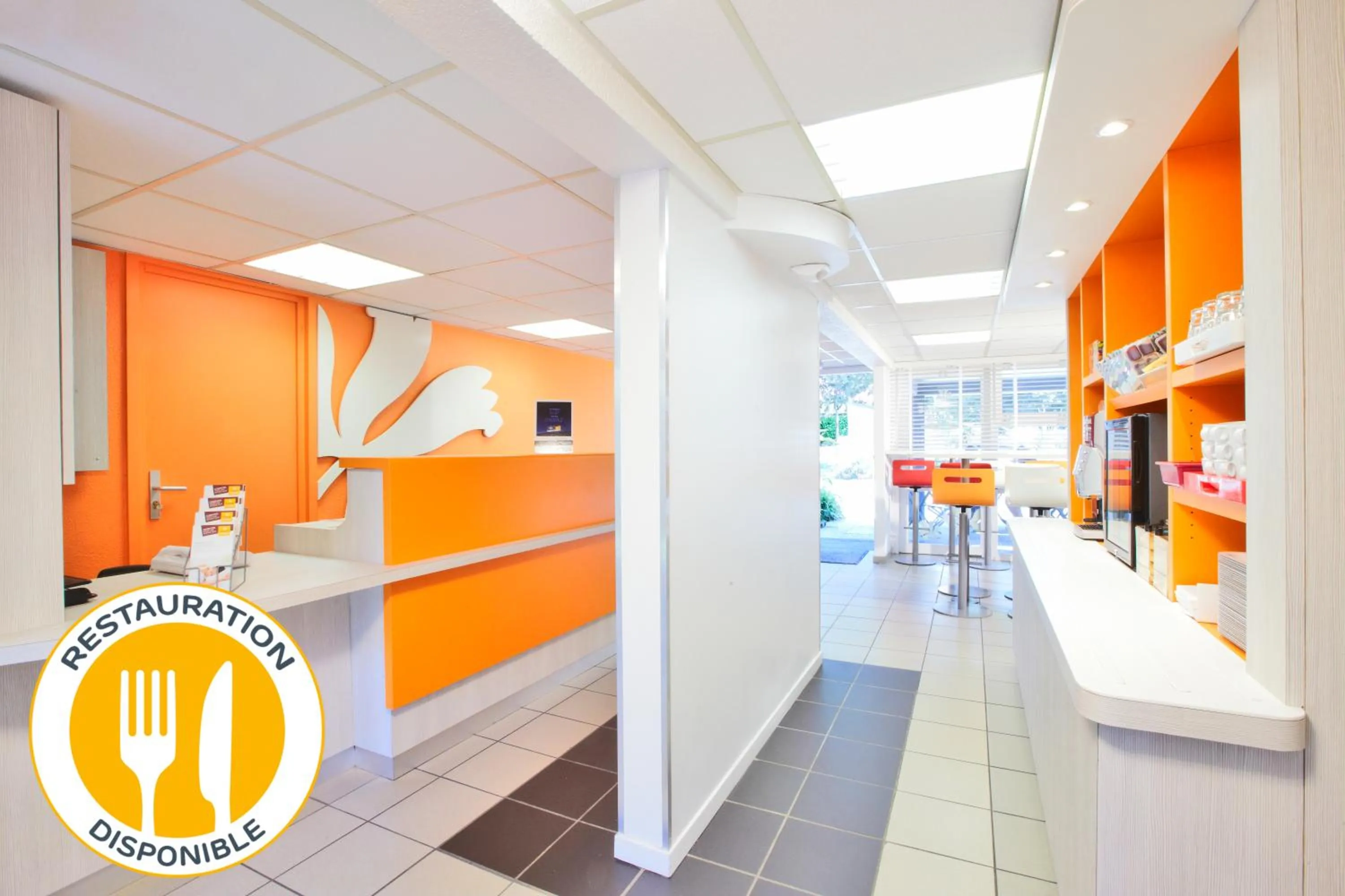 Lobby or reception in Premiere Classe Tours Nord