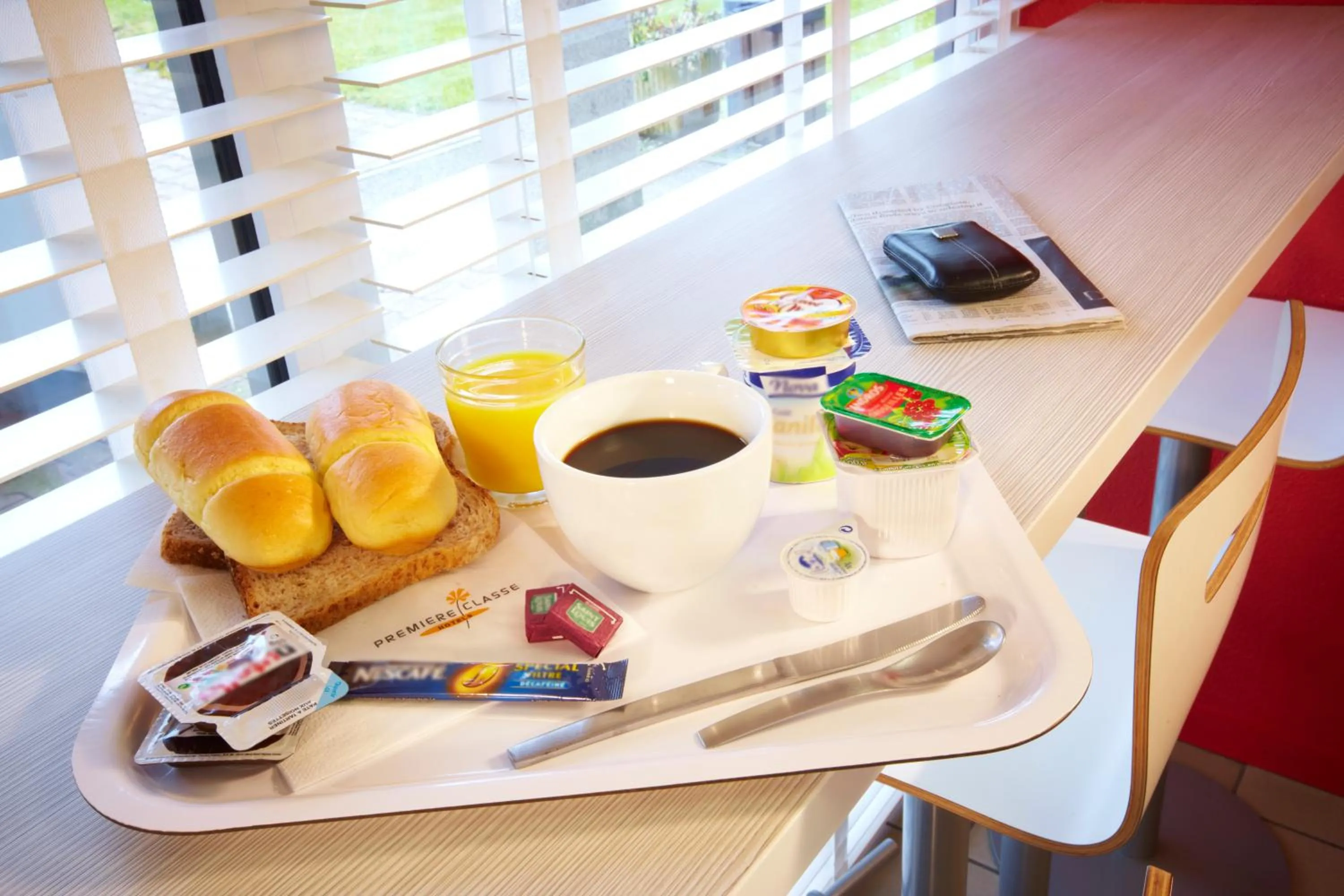 Restaurant/places to eat in Premiere Classe Tours Nord