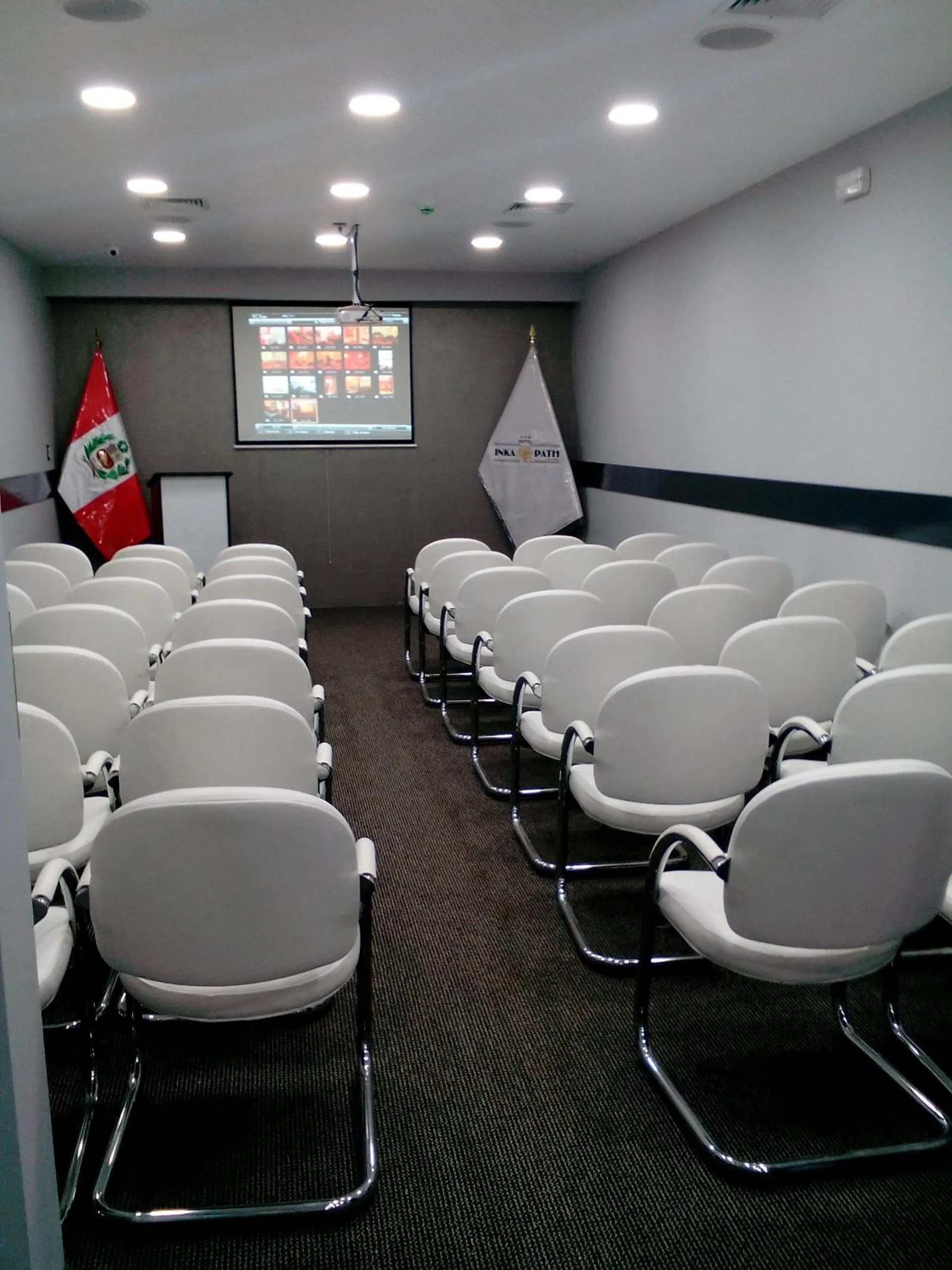 Business facilities in Hotel Inka Path