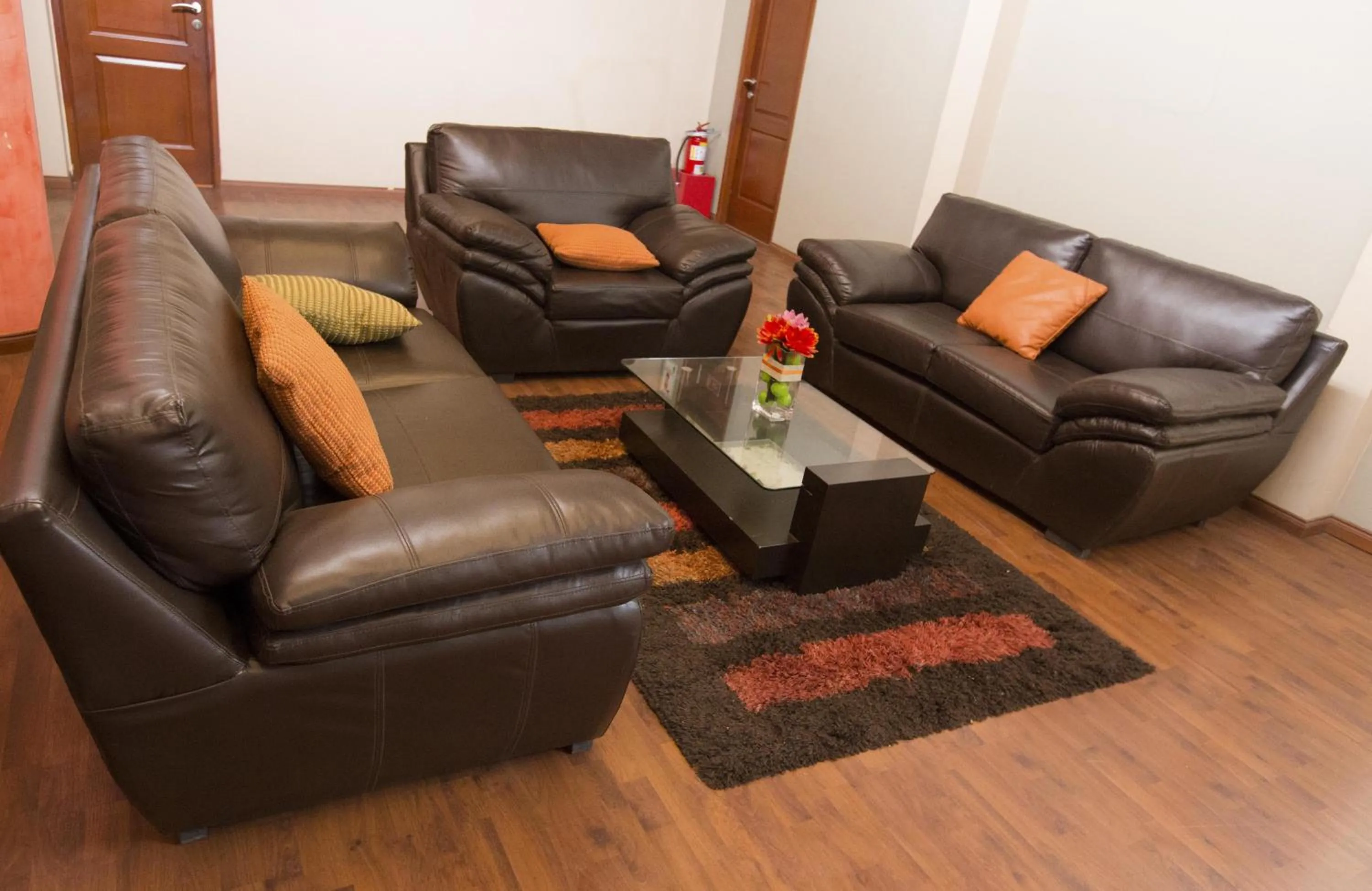 Communal lounge/ TV room in Hotel Inka Path