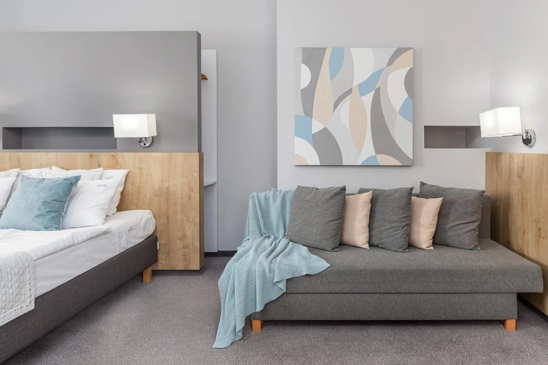 Photo of the whole room, Bed in Willa 777 Krasickiego