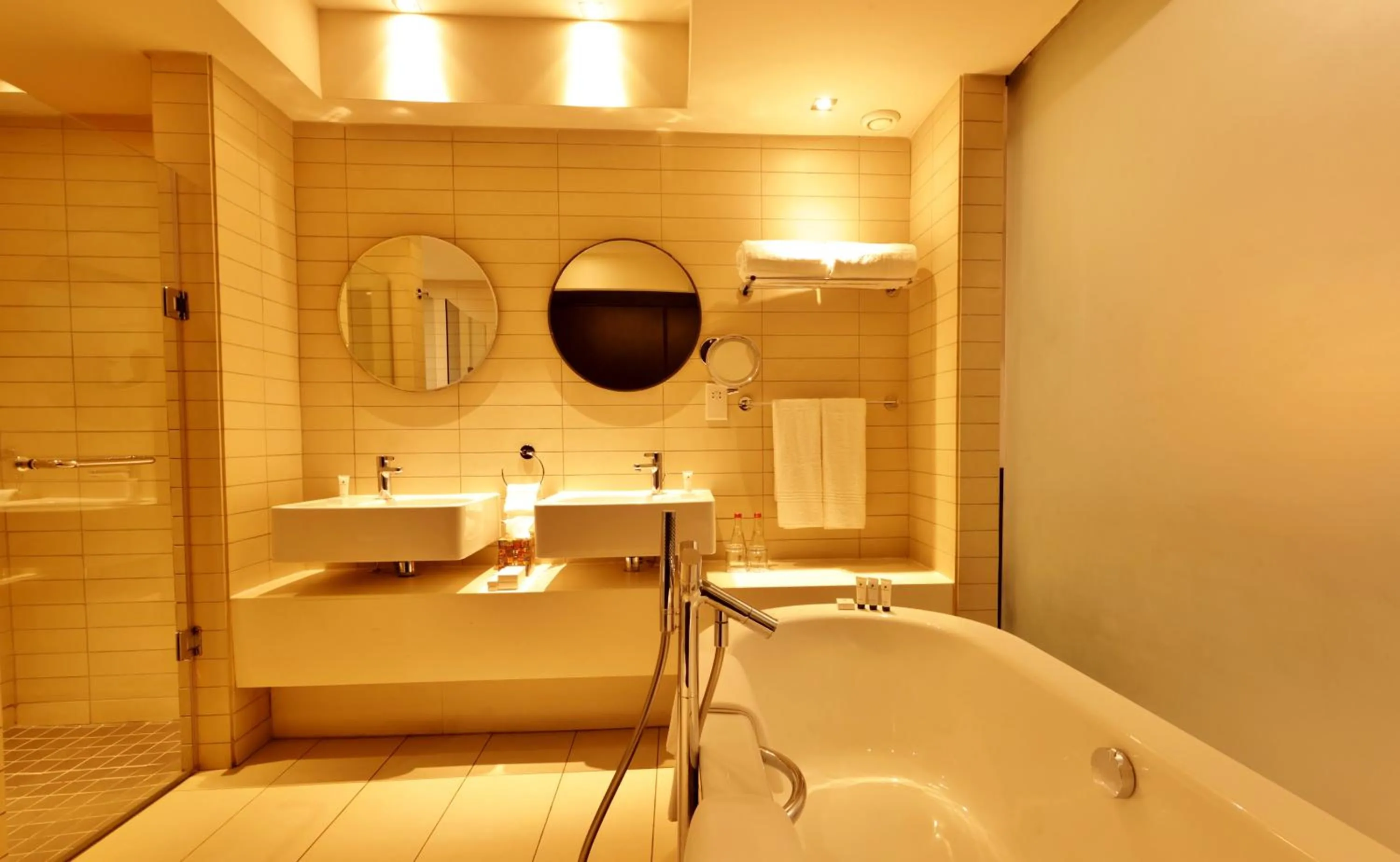Bath in Labadi Beach Hotel