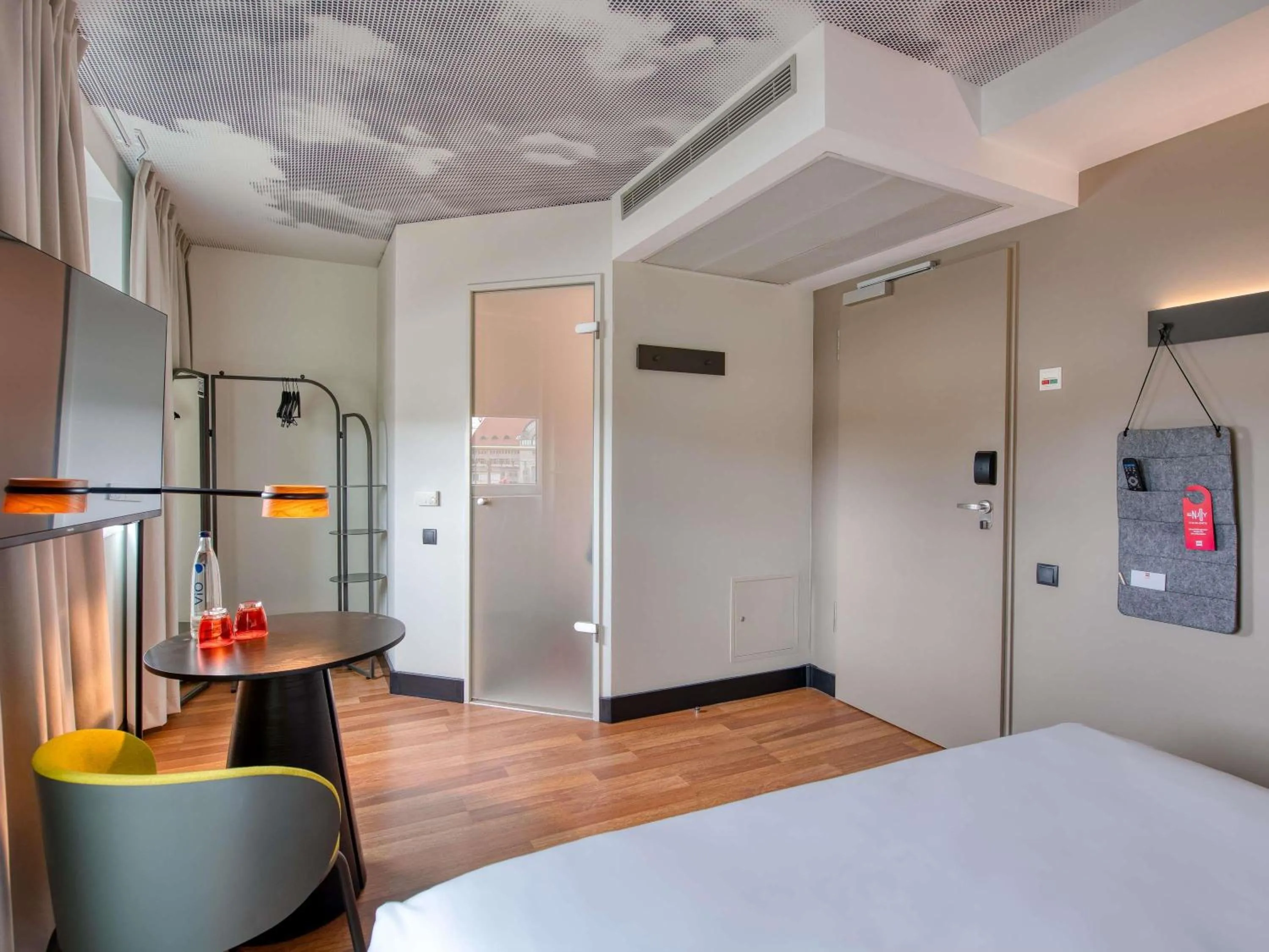 Bedroom, Bed in ibis Berlin Kurfuerstendamm