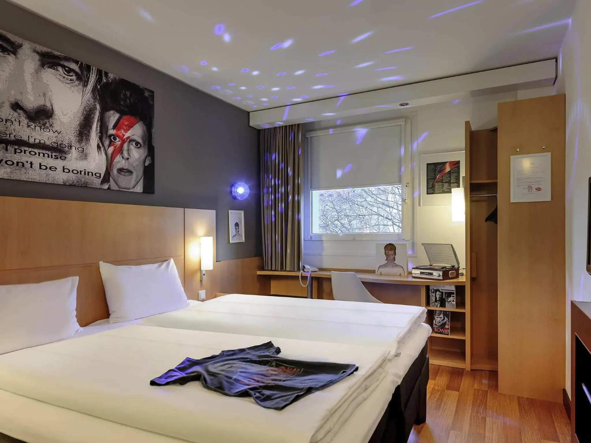 Bedroom, Bed in ibis Berlin Kurfuerstendamm