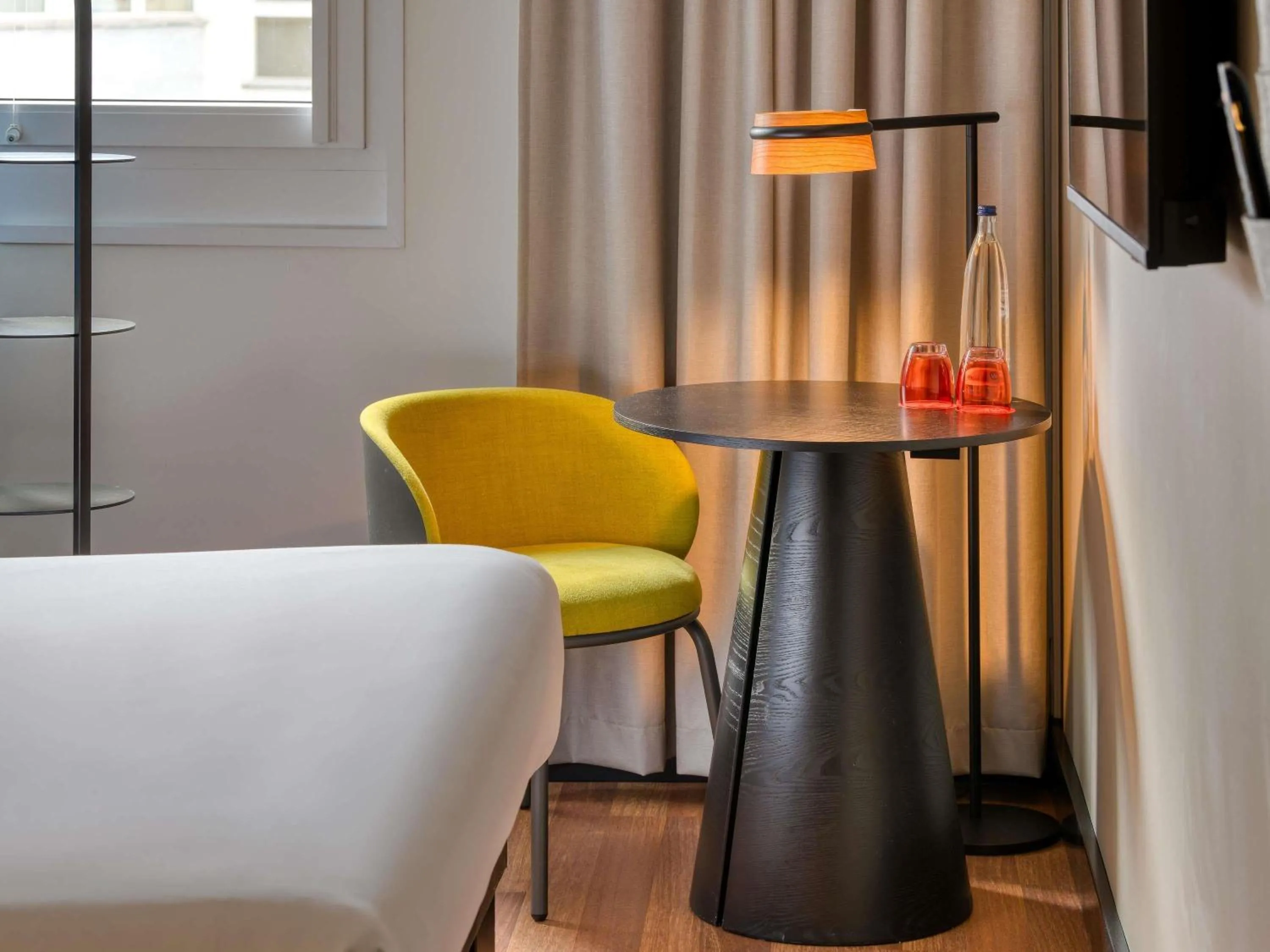 Bedroom, Bed in ibis Berlin Kurfuerstendamm