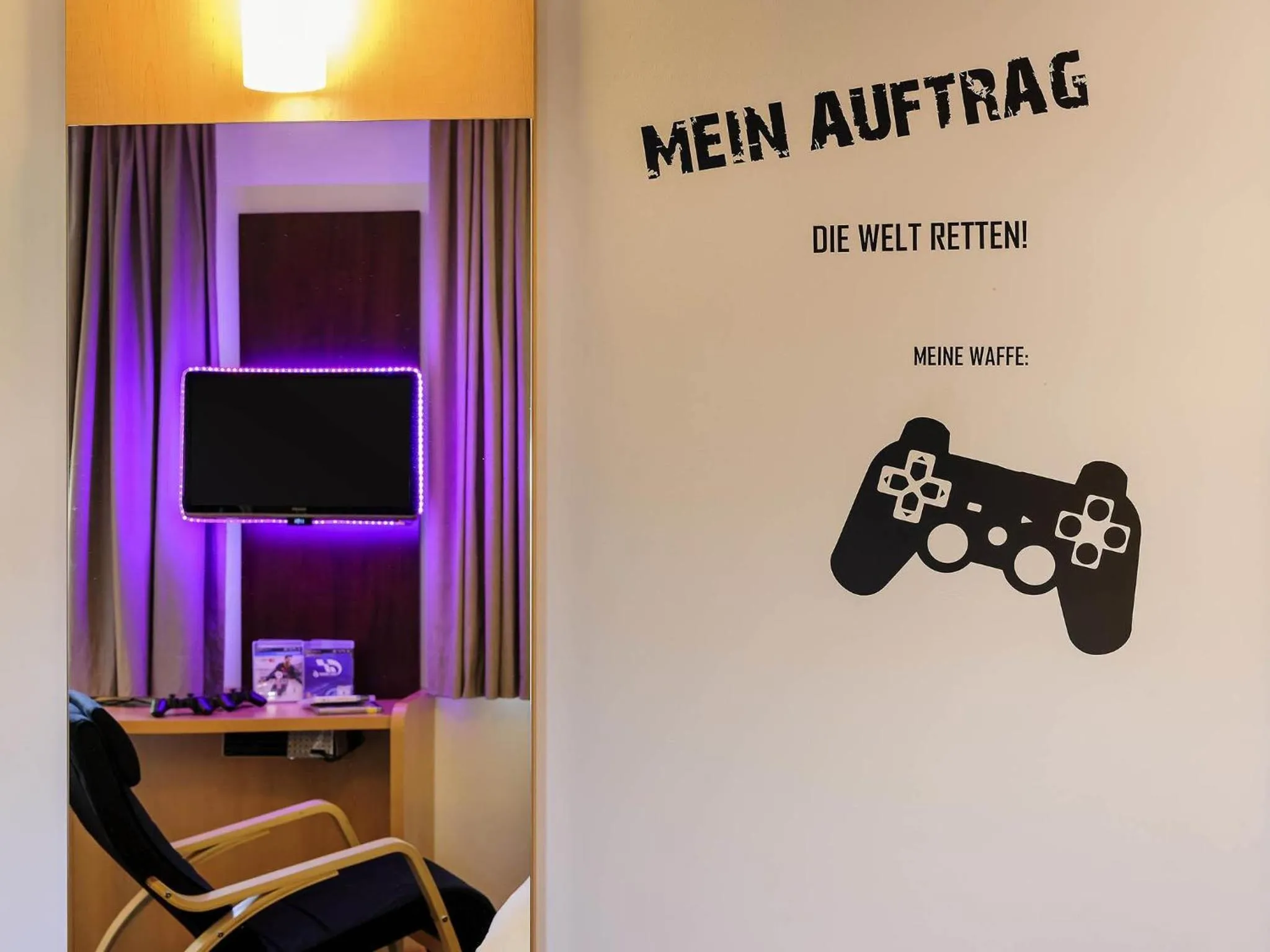 Bedroom in ibis Berlin Kurfuerstendamm