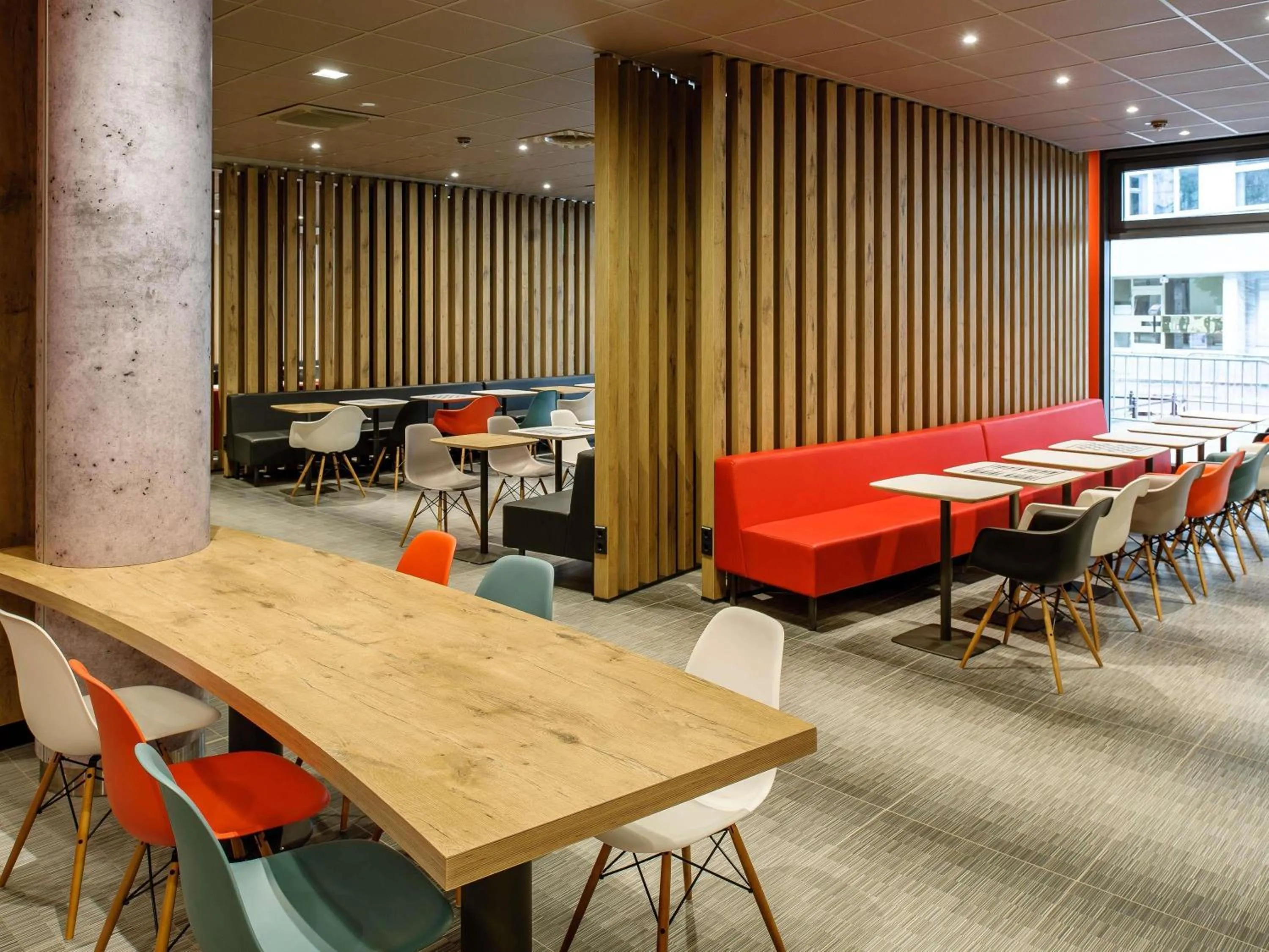 Breakfast in ibis Berlin Kurfuerstendamm