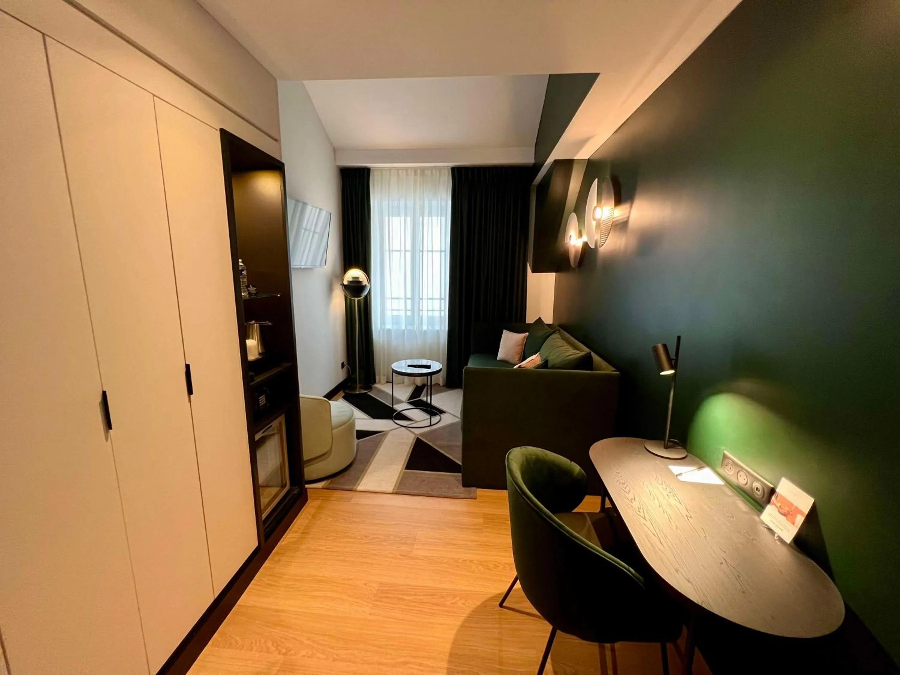 Photo of the whole room in Best Western Plus Crystal, Hotel,Bar & Spa