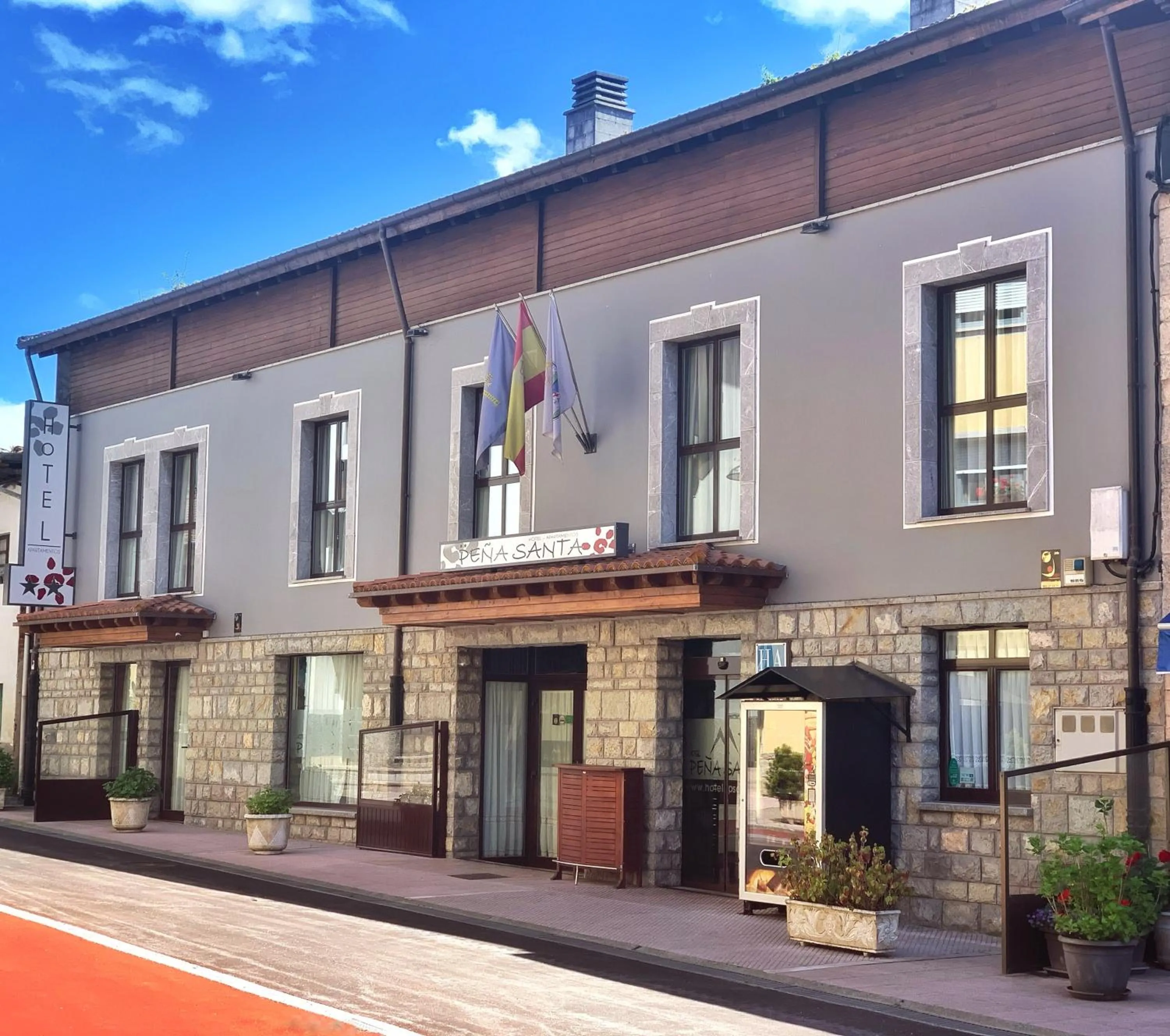 Property building in Hotel - Apartamentos Peña Santa