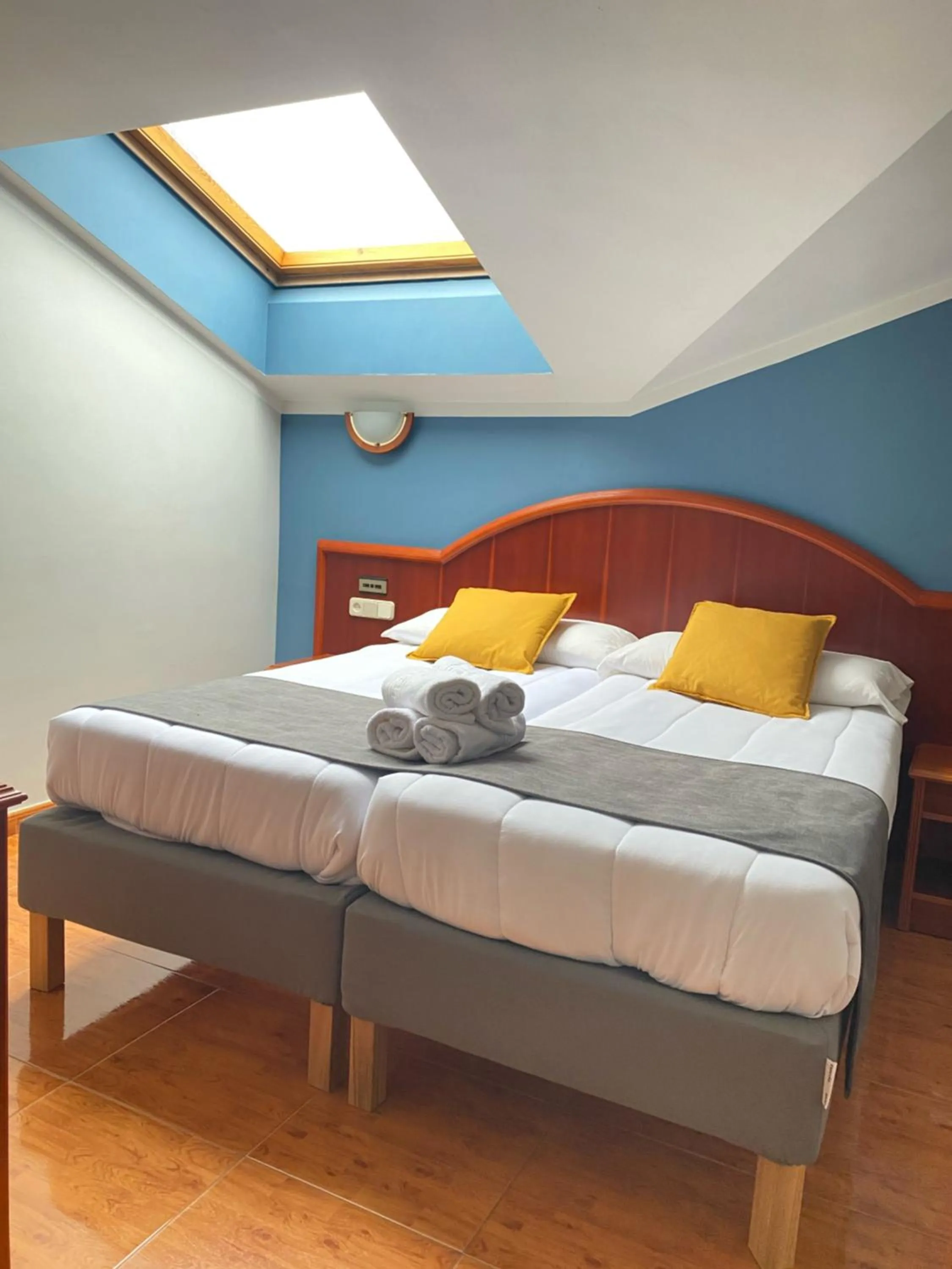 Bed in Hotel - Apartamentos Peña Santa