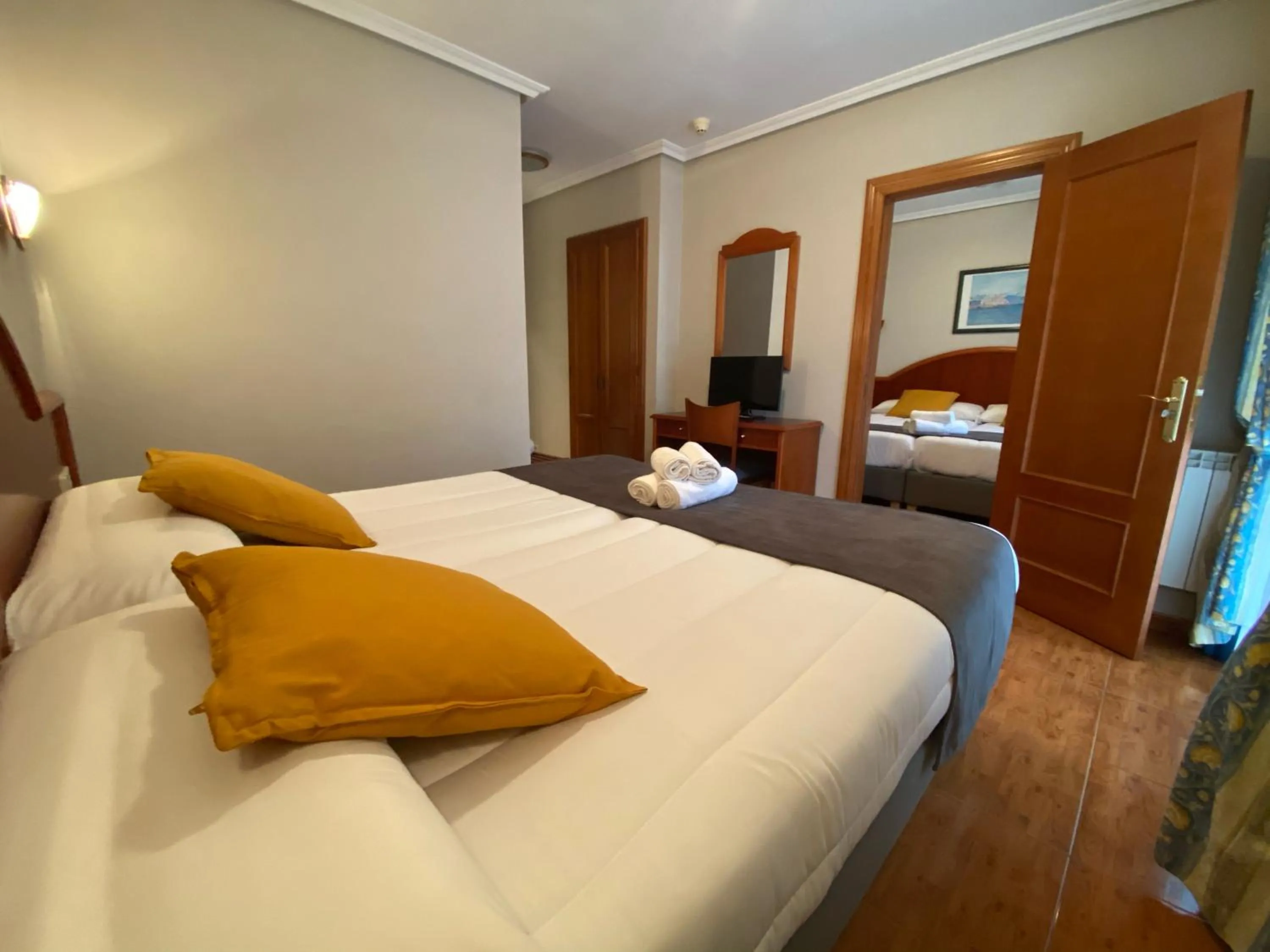 Bed in Hotel - Apartamentos Peña Santa