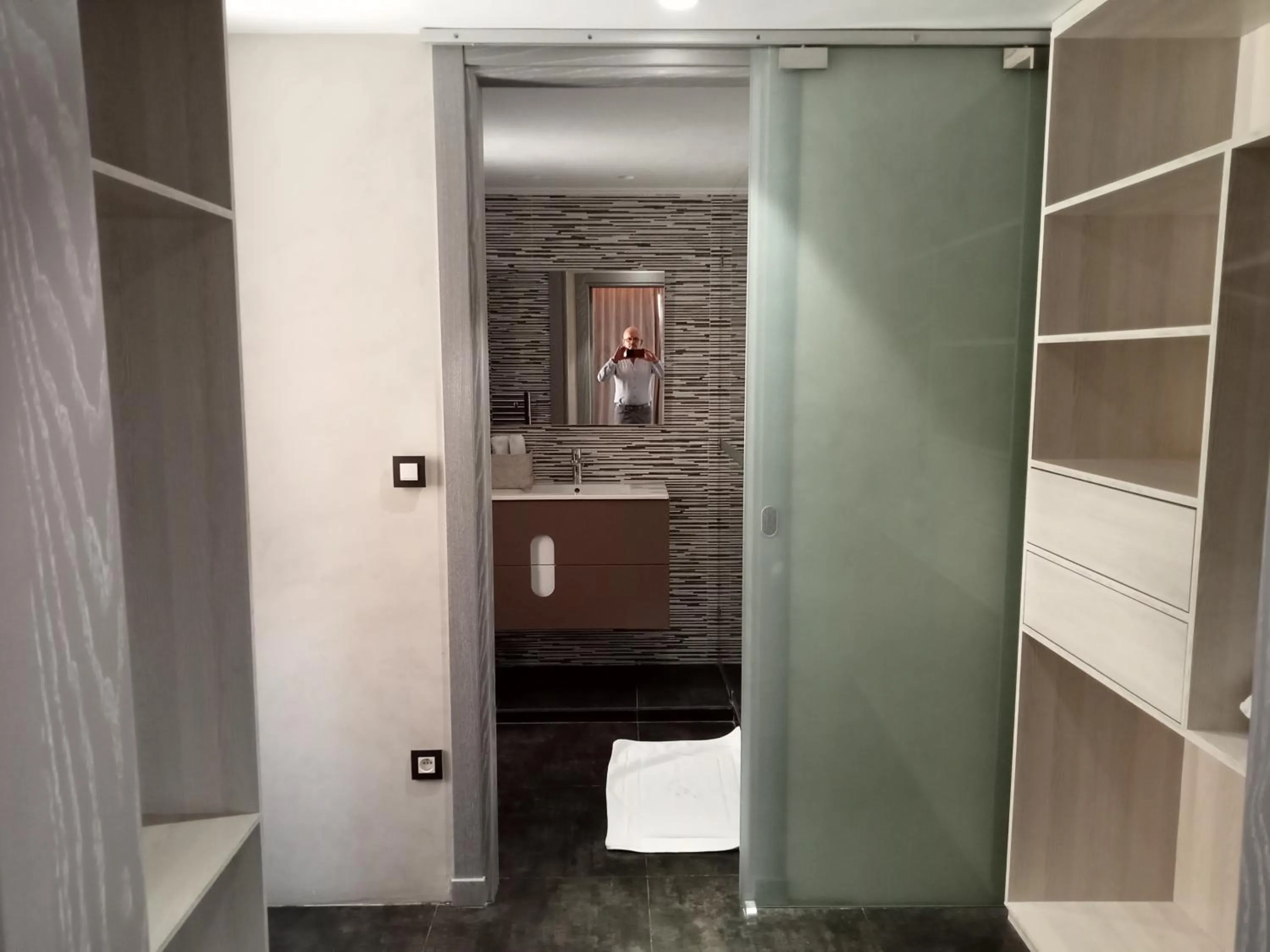 Shower in Medina Loft & Spa