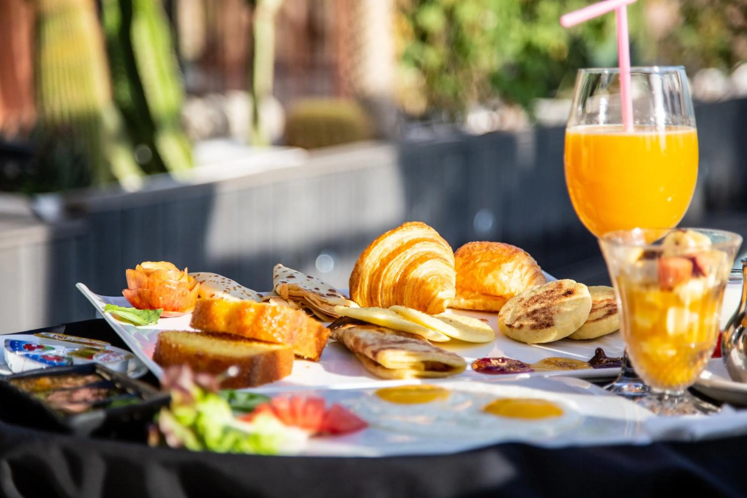 Restaurant/places to eat in Medina Loft & Spa