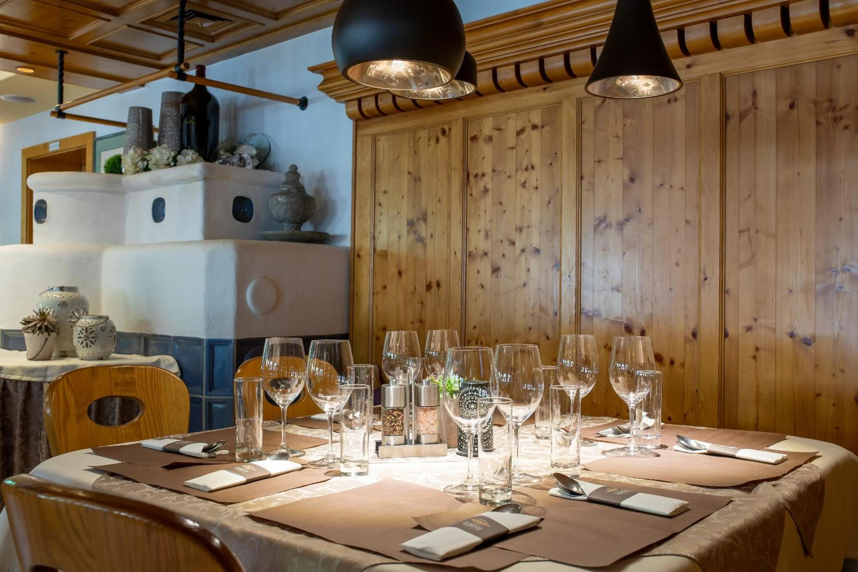 Restaurant/places to eat in La Pasta Hotel Restaurant