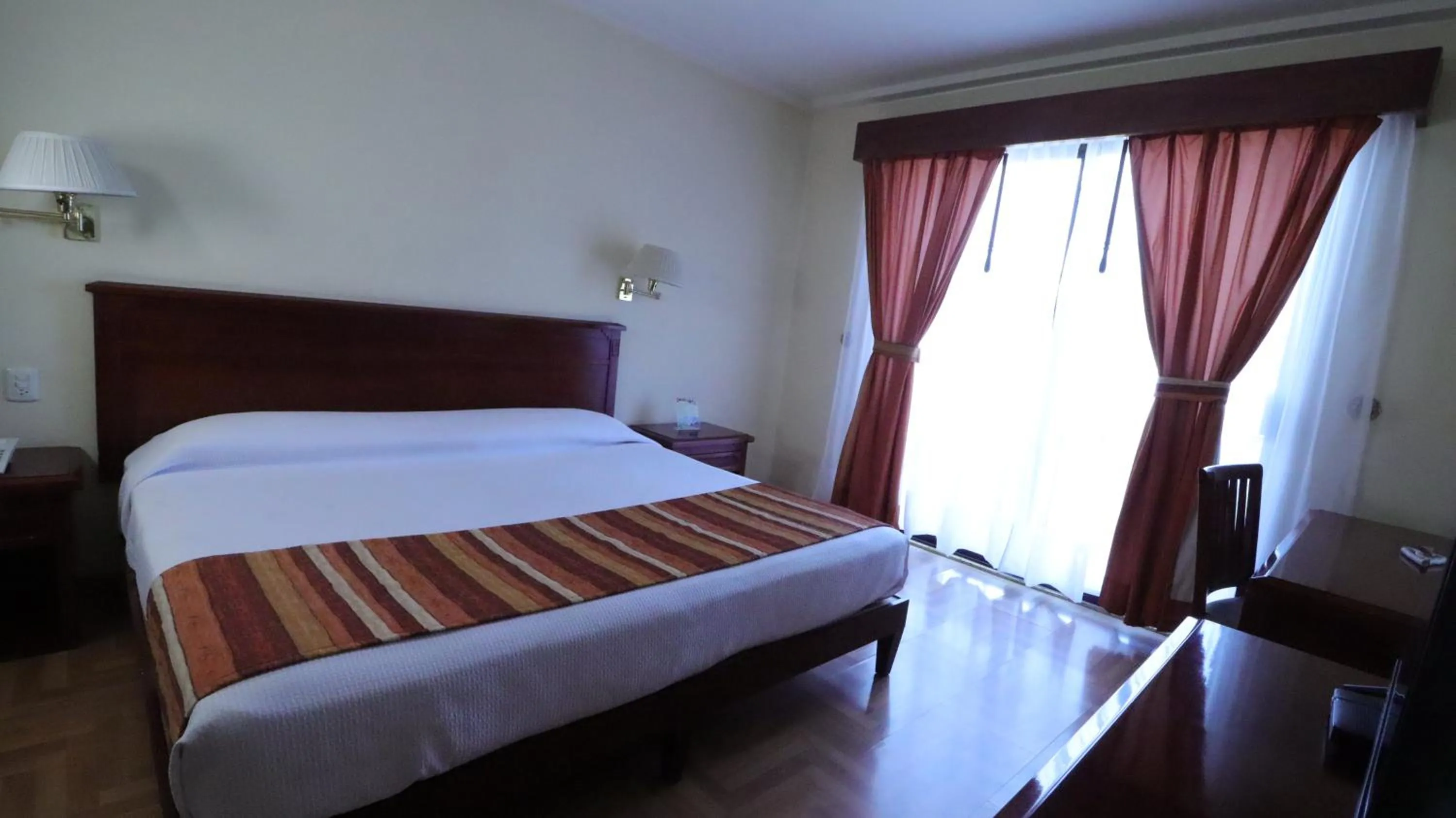 Property building, Bed in Hotel Casa Real Tehuacan