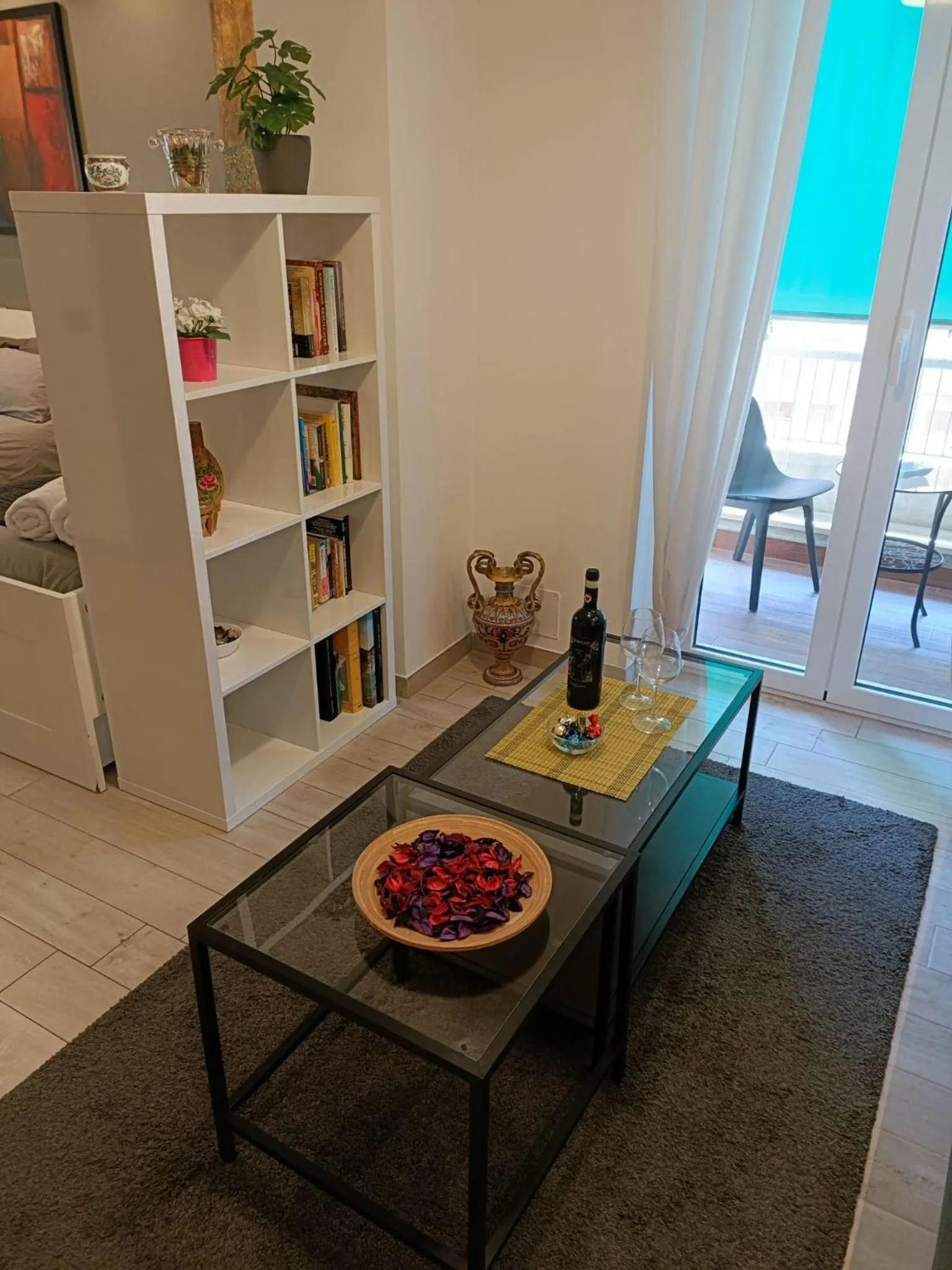 Living room in Vatican Break Home