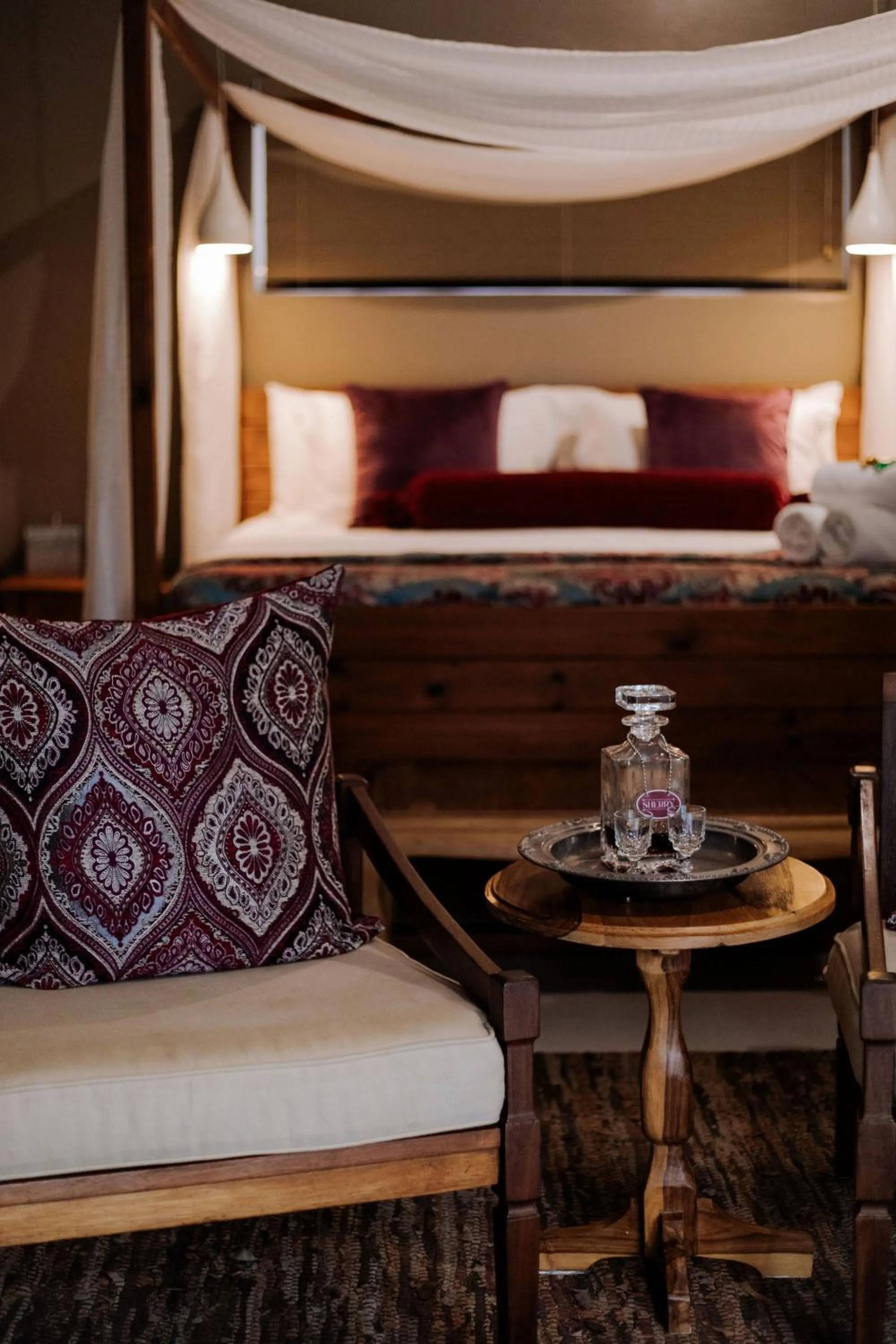 Decorative detail, Bed in iGwalagwala Guest House