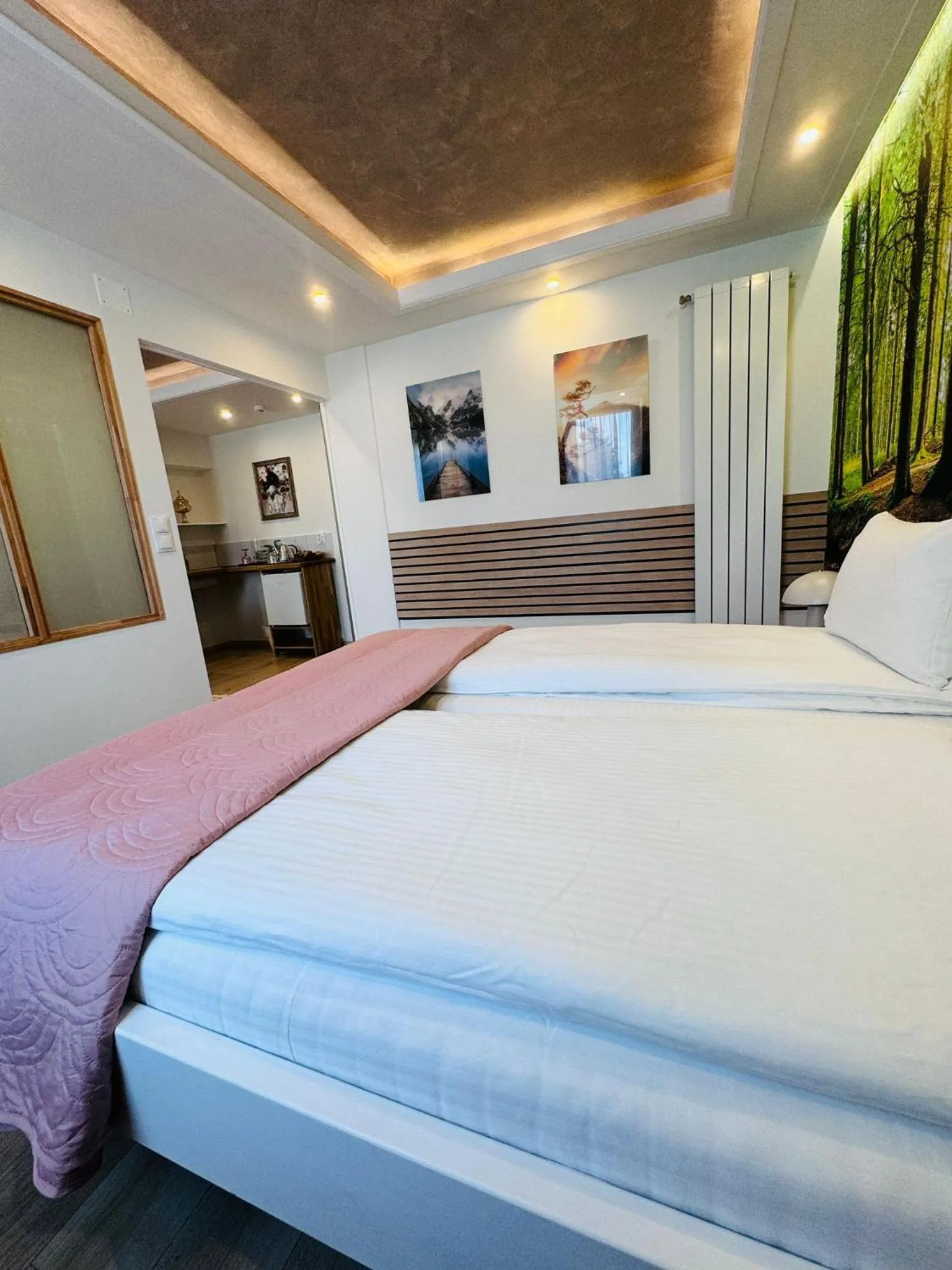 Bedroom, Bed in Villa Helvetia