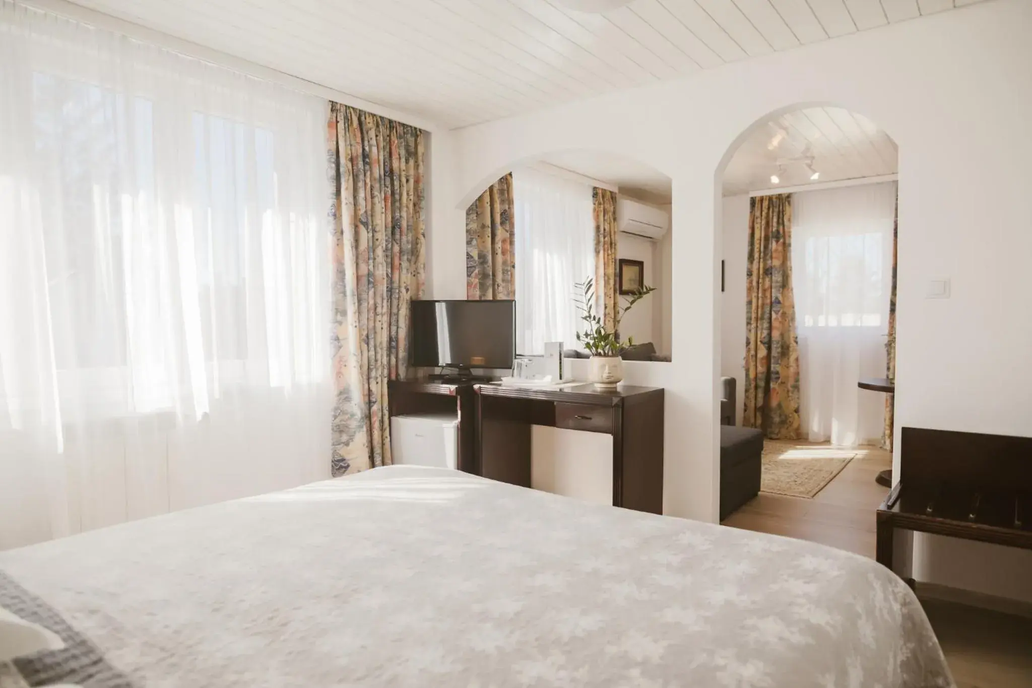 Classic Suite - single occupancy in Villa Helvetia Classic Suite - single occupancy in Villa Helvetia