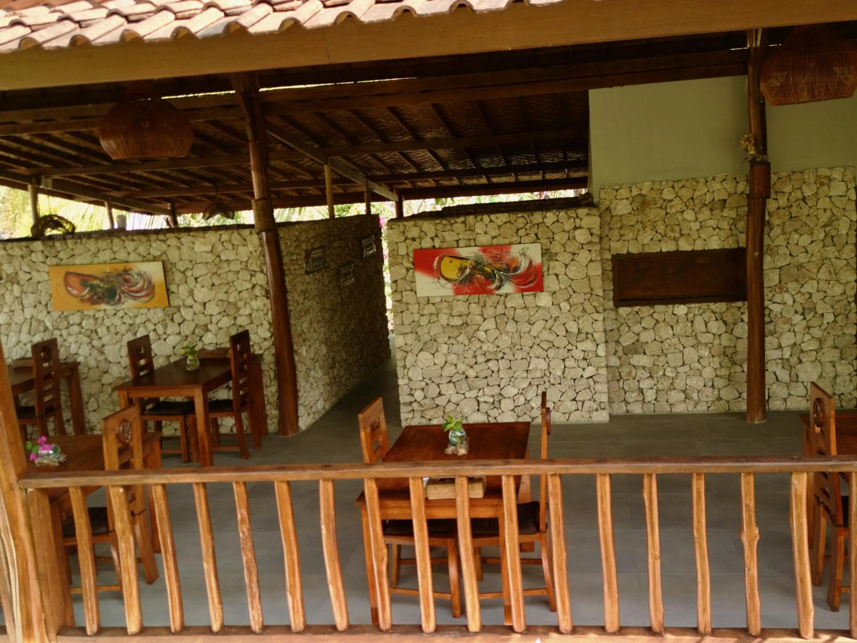 Restaurant/places to eat in Jungle Paradise